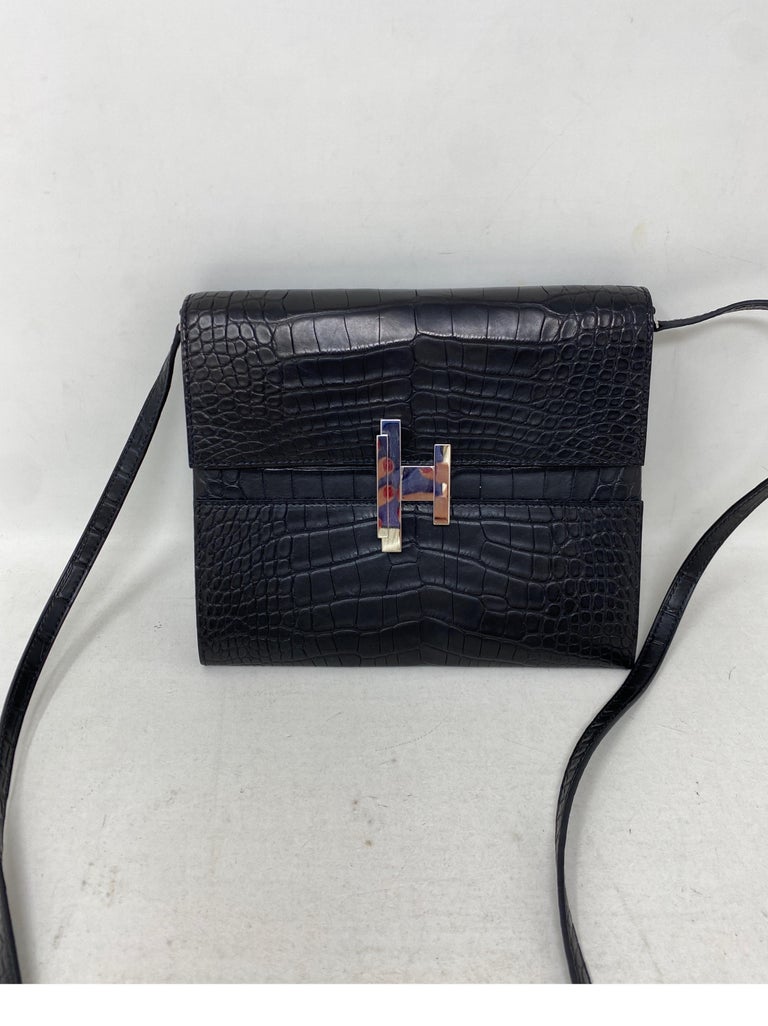 Hermes Black Crocodile Crossbody Bag For Sale at 1stDibs