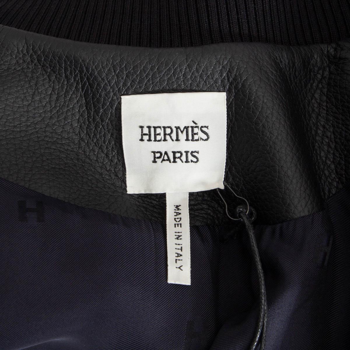 HERMES black deerskin leather Bomber Jacket 38 S In Excellent Condition For Sale In Zürich, CH