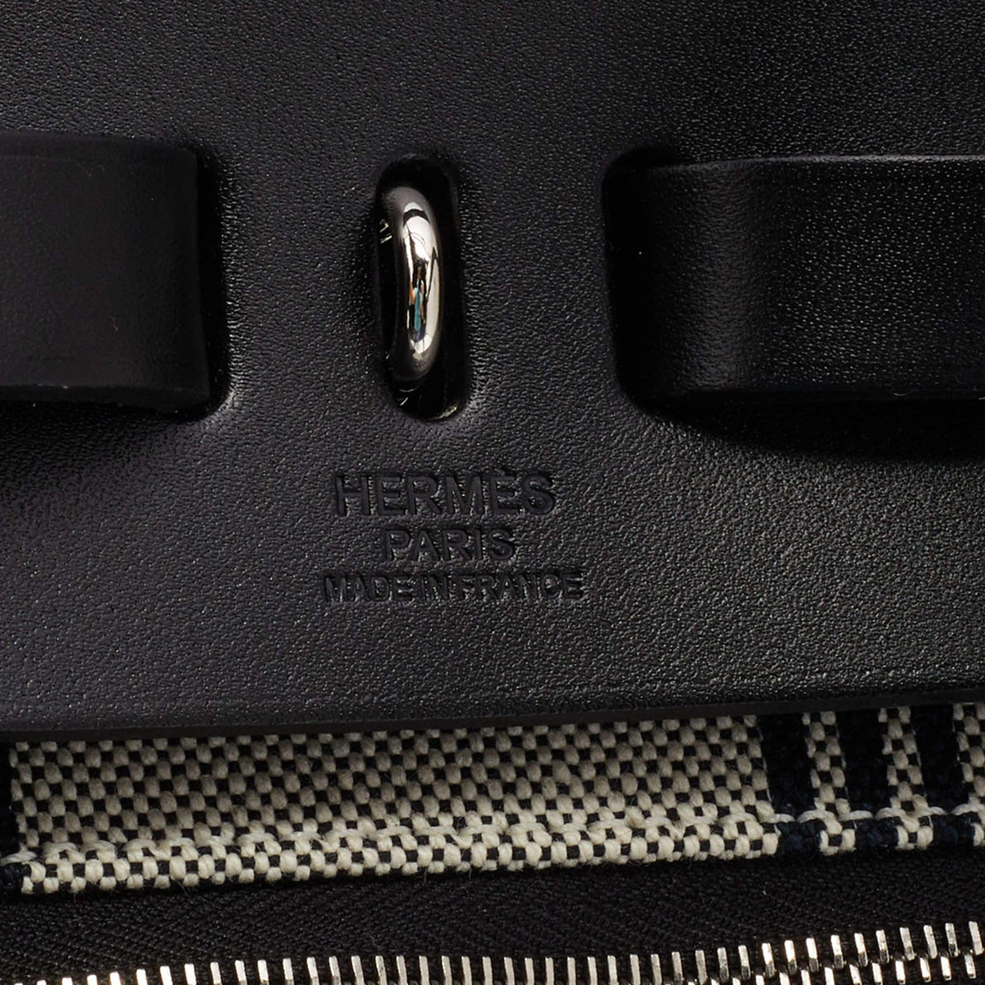 Hermes Black/Ecro H Vibration Toile Canvas and Vache Hunter Leather Herbag Zip B 7