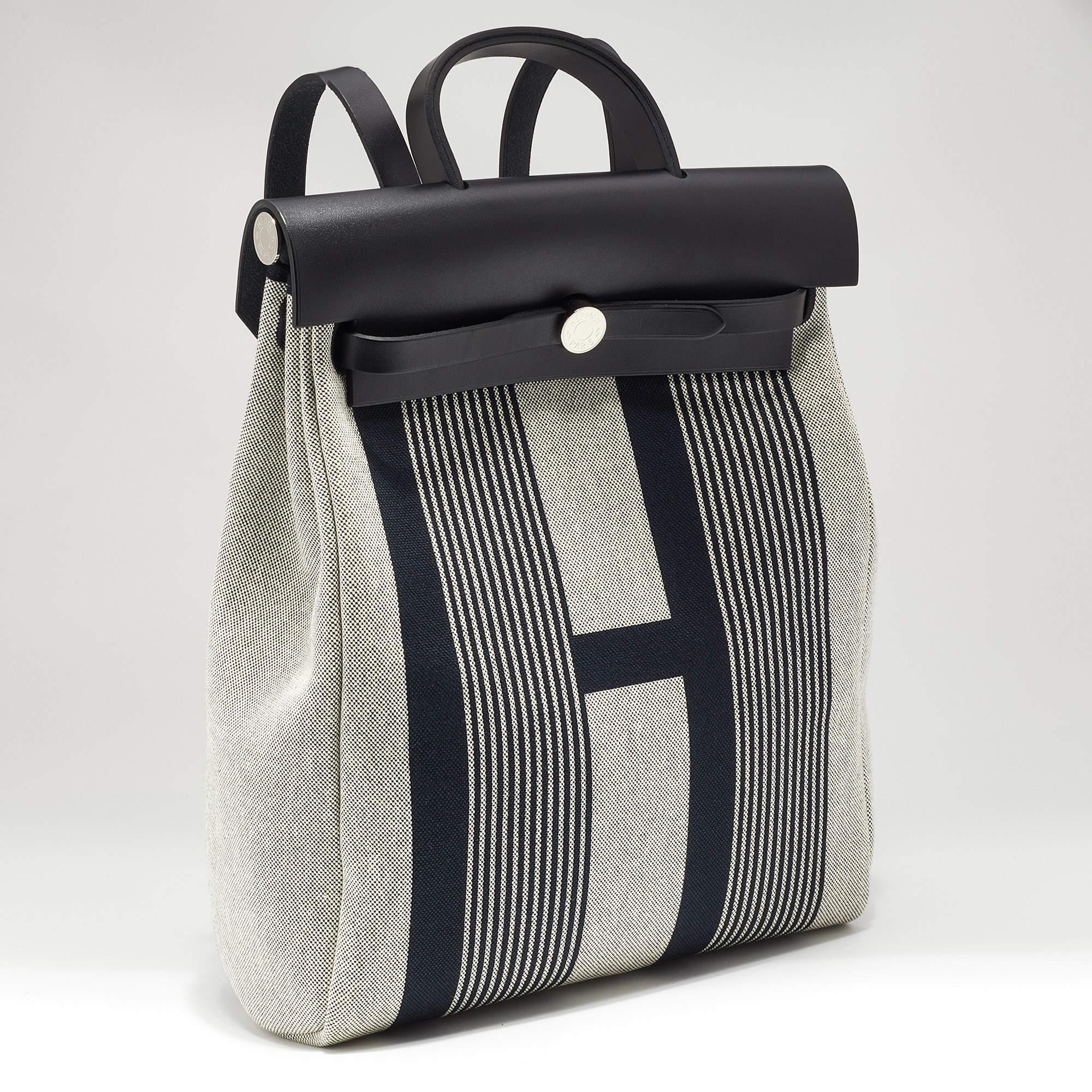 Women's Hermes Black/Ecro H Vibration Toile Canvas and Vache Hunter Leather Herbag Zip B