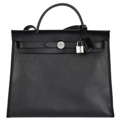 Hermès Black, Ecru Berline Toile H & Vache Hunter Leather Herbag Zip 31