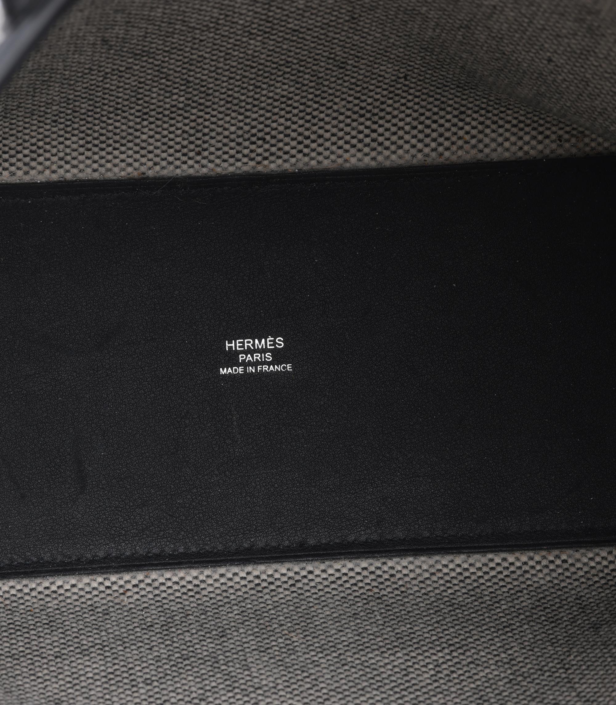 Hermès Black & Ecru Canvas & Black Swift Leather Cabas H En Biais 27 For Sale 2