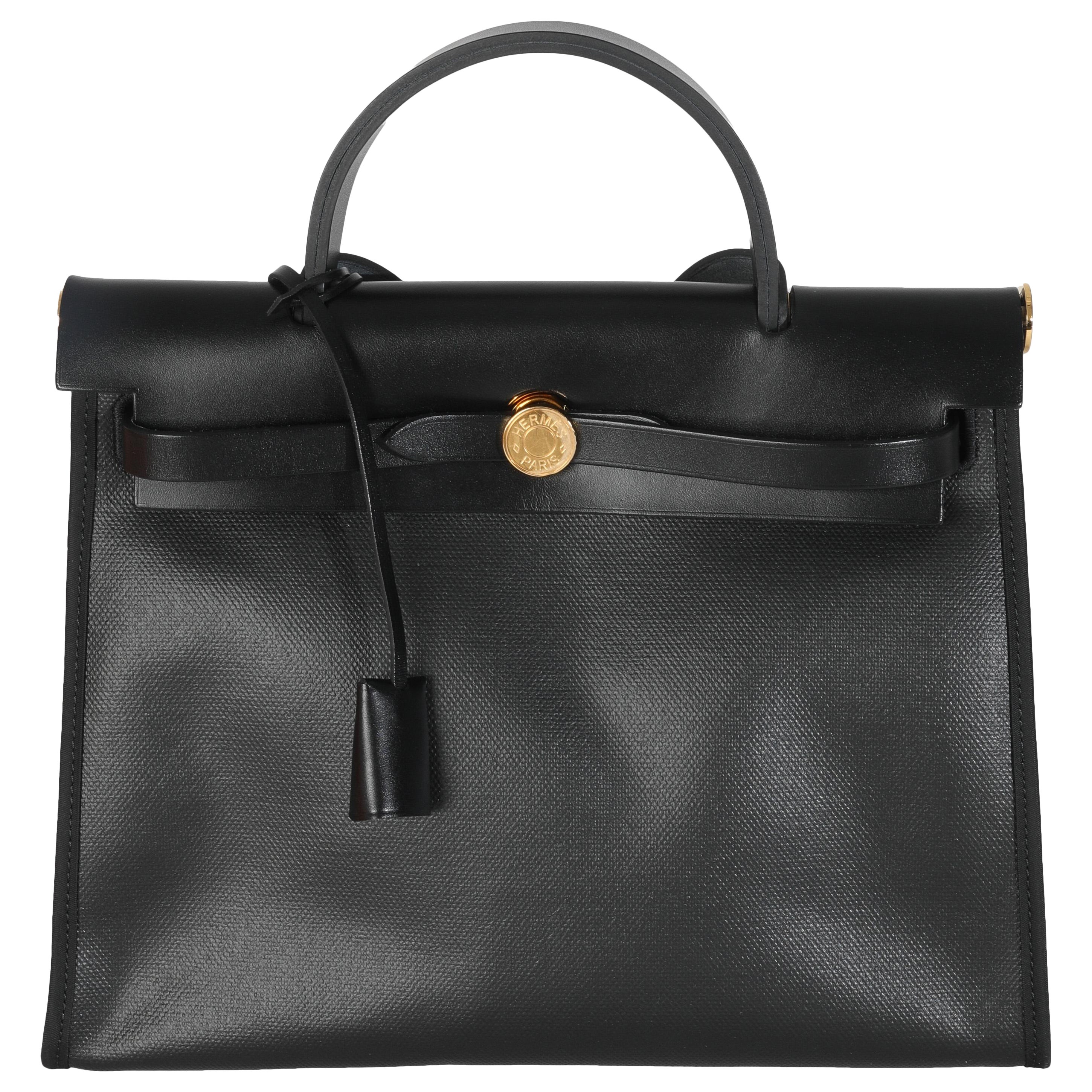 Hermès Black Ecru Toile H Berline Vache Hunter Herbag Zip PM 31 GHW For Sale
