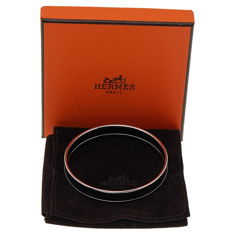 Hermès Black Engraved Enamel Sellier Narrow Bracelet In Good Condition In Dubai, Al Qouz 2