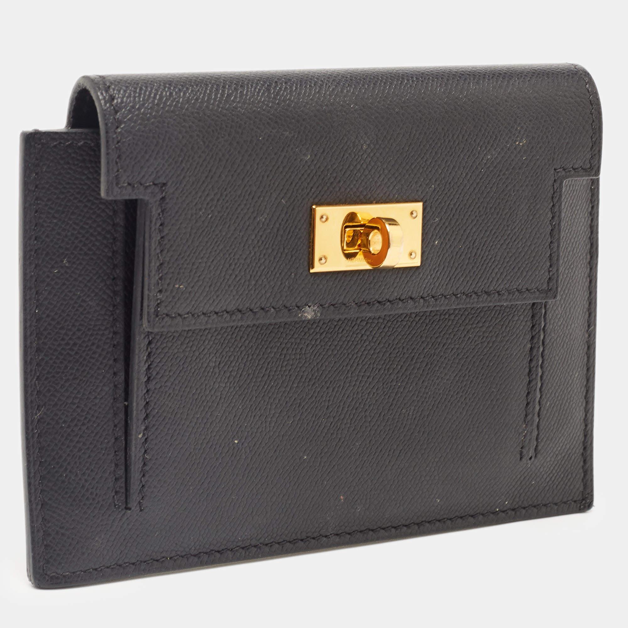 Hermes continues its history of delivering finely crafted accessories with this wallet. It has been crafted from Epsom leather in a compact shape and finished with a gold-tone lock.

Includes

Original BOX