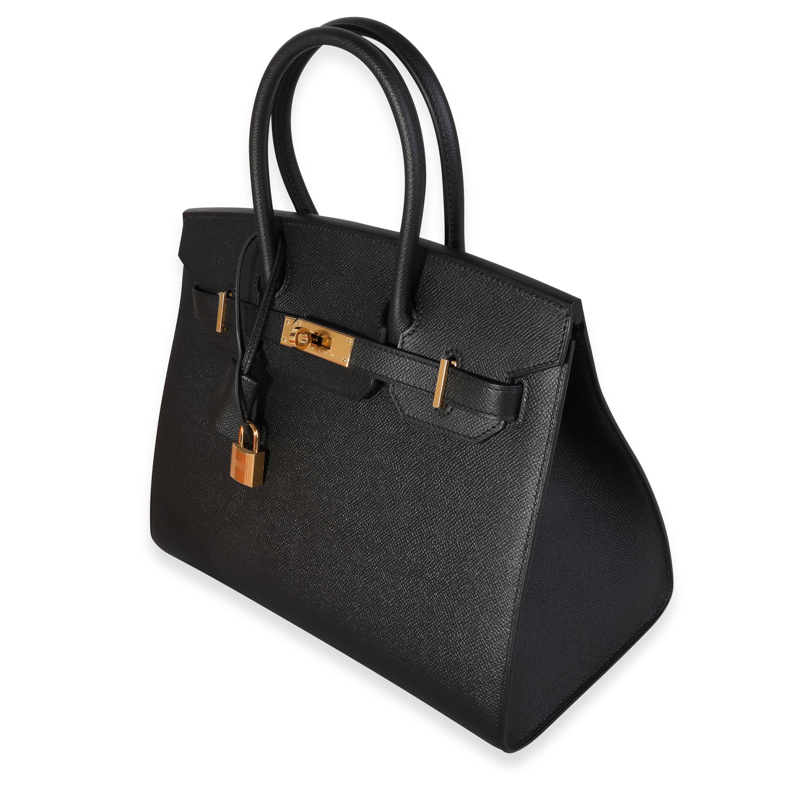 Titolo: Hermès Black Epsom Sellier Birkin 30 GHW
SKU: 119472
Condizioni: Usato (3000)
Condizioni della borsa: Menta
Commenti sulle condizioni: Condizioni perfette. Plastica sulla ferramenta. Nessun segno visibile di usura. Vendita finale.
Marchio: