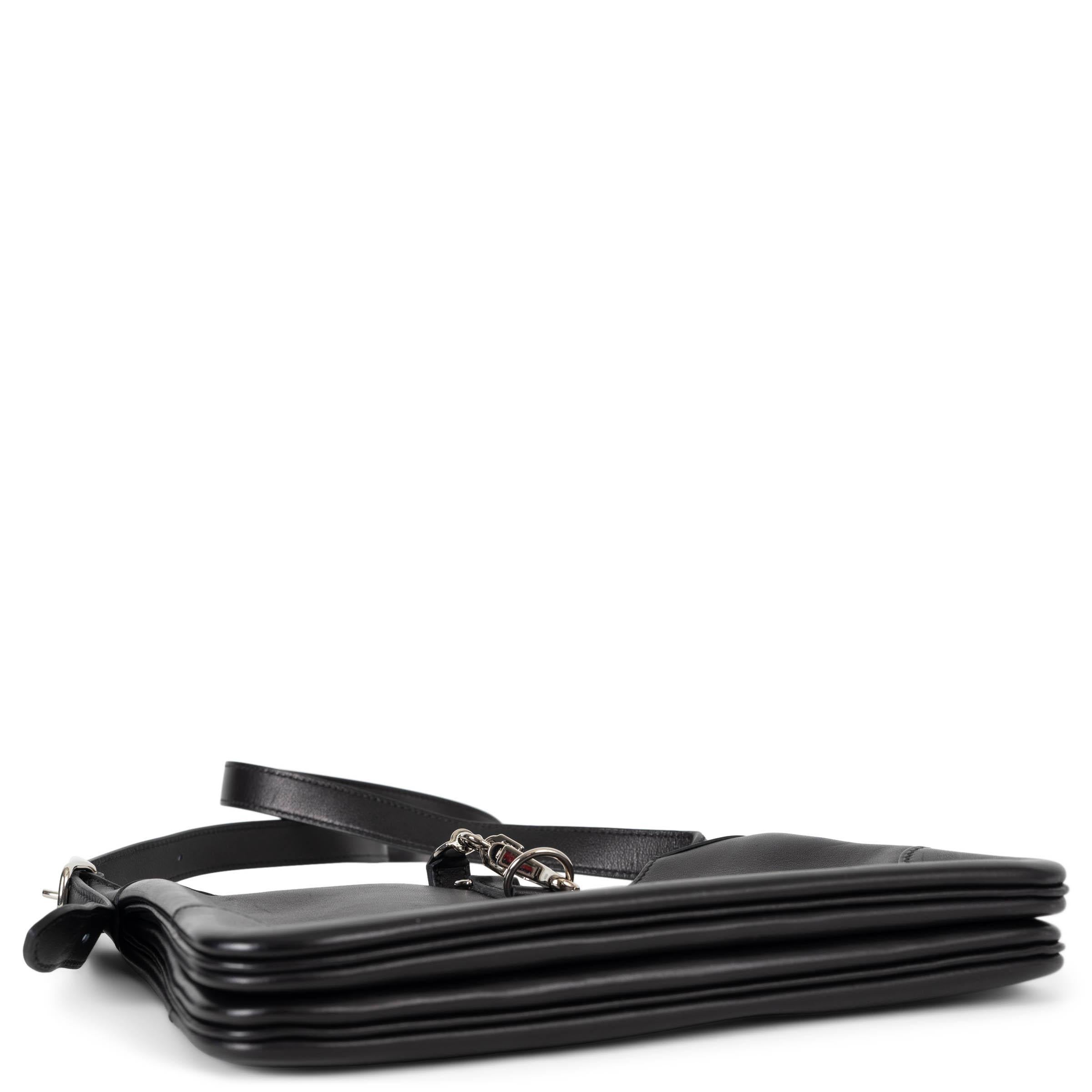 HERMES schwarz Evercolor Leder TRIM DUO 24 Crossbody Tasche Phw im Zustand „Gut“ im Angebot in Zürich, CH