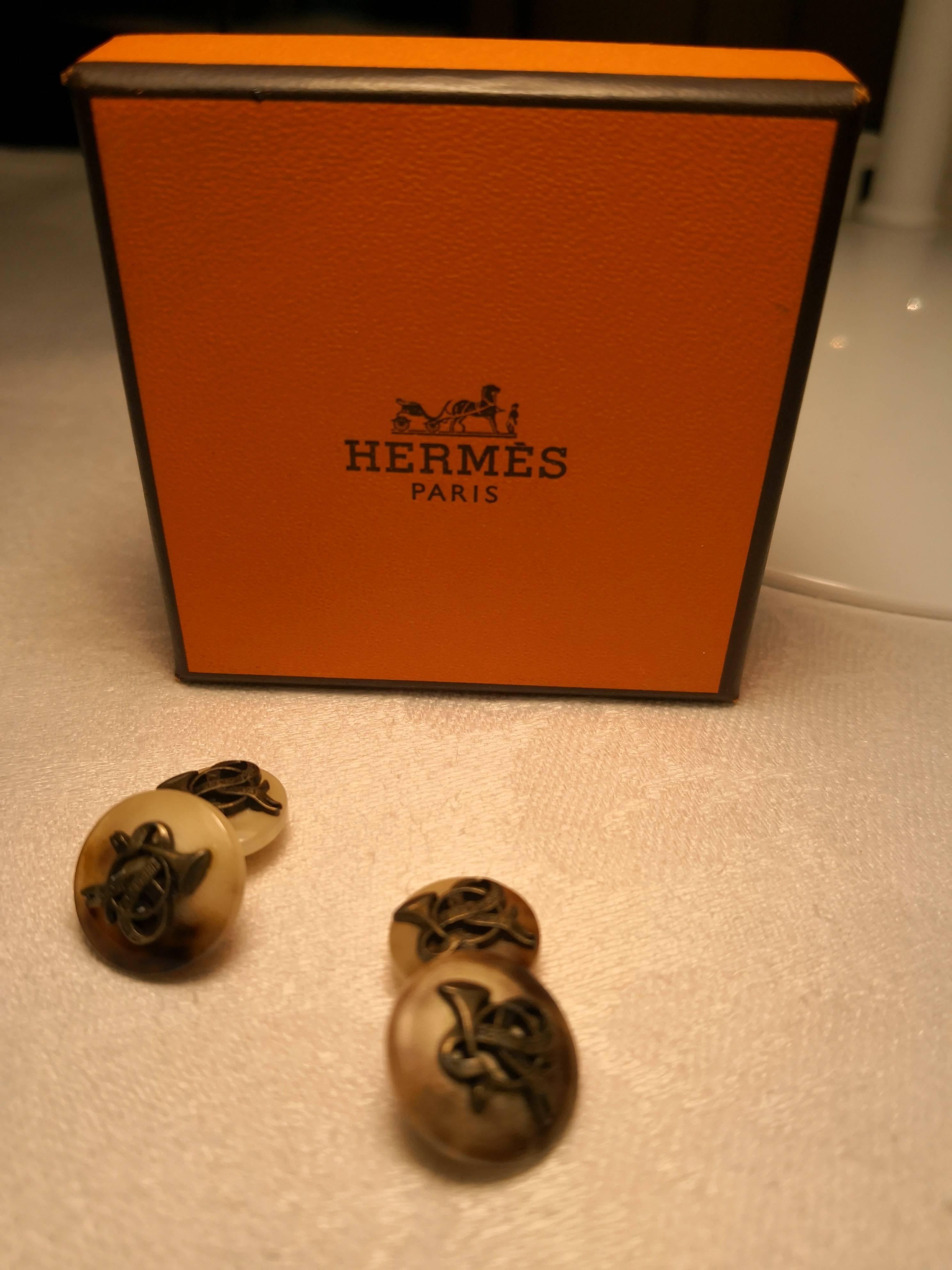 Hand-Crafted Hermes Black Forest Pair of Cufflinks in Horn