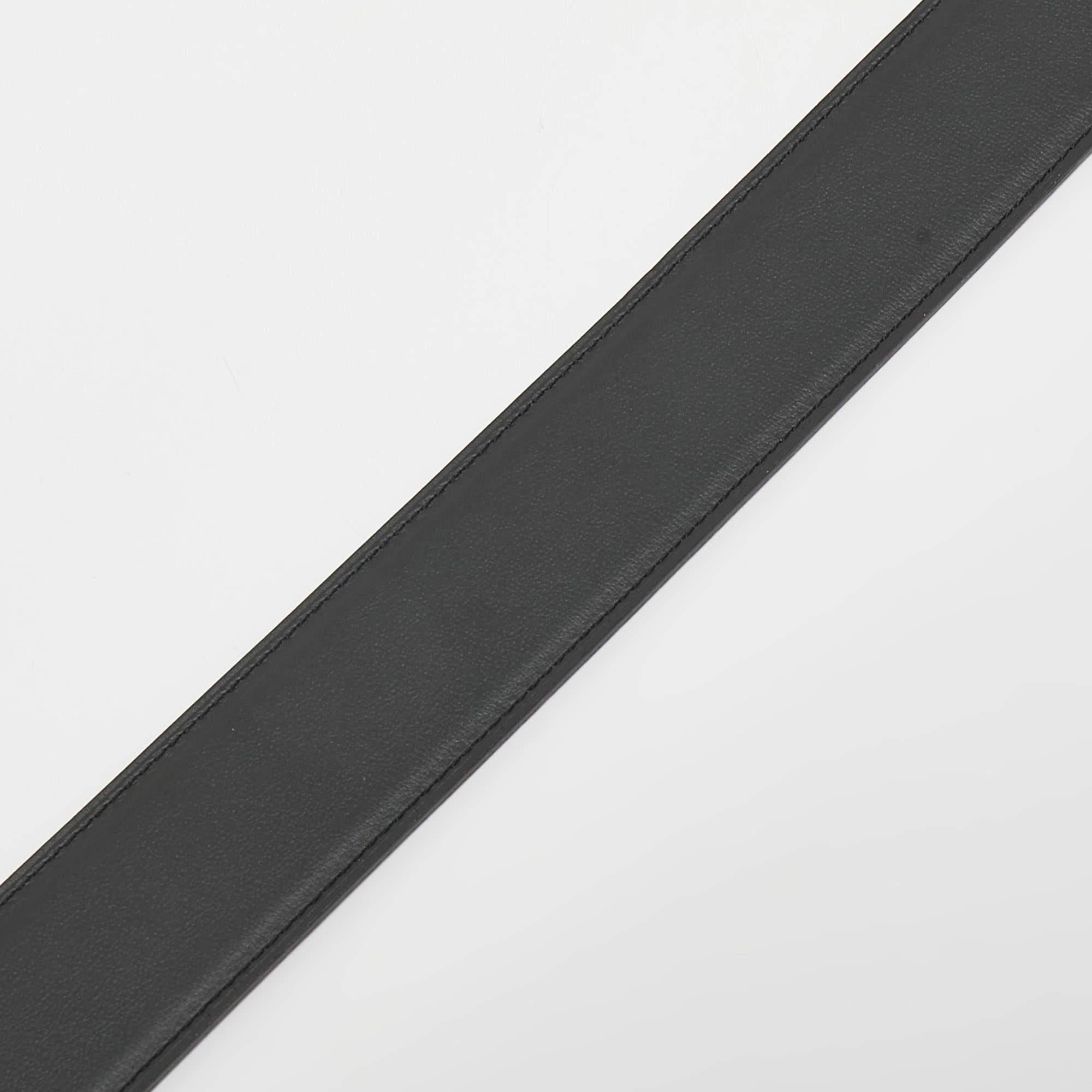 The classic and one of the iconic styles from the house of Hermes is their belts which give this luxurious piece a multi utility and versatile look. Crafted from leather this belt strap features tonal stitching around the edges along with adjustable