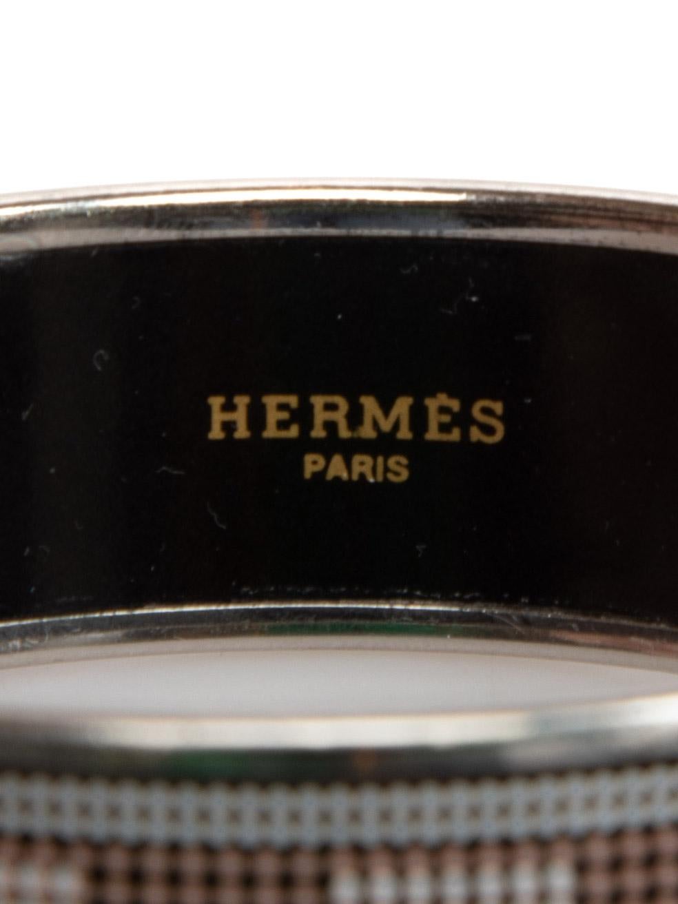 Hermes Black H Logo Wide Enamel Bangle Excellent état - En vente à London, GB