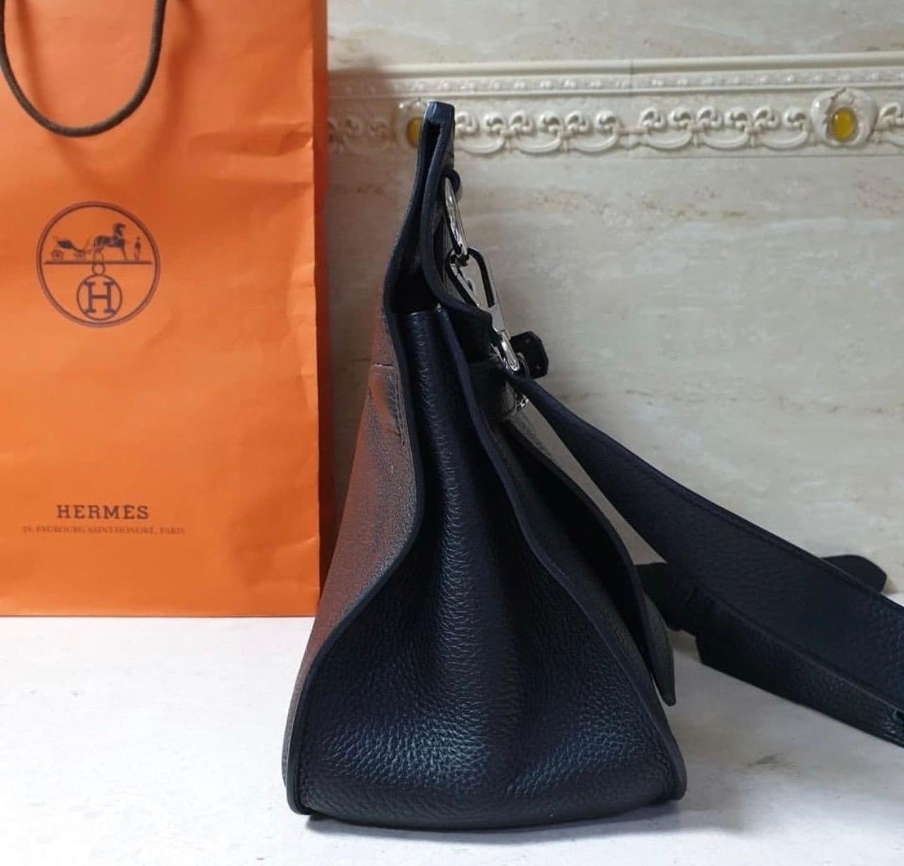 Hermes Black Jypsière 34  Shoulder Bag In Excellent Condition In Krakow, PL