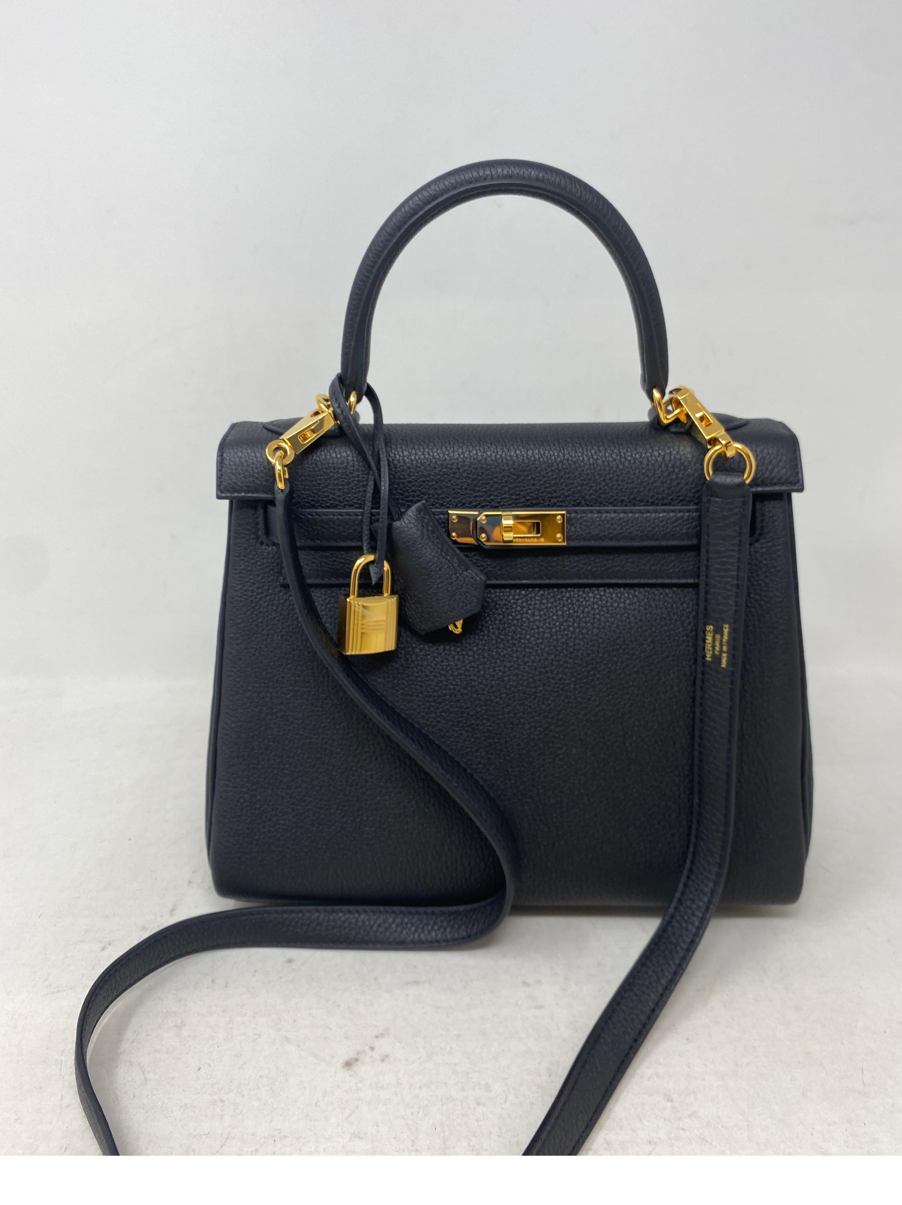 Hermes Black Kelly 25 Bag 7