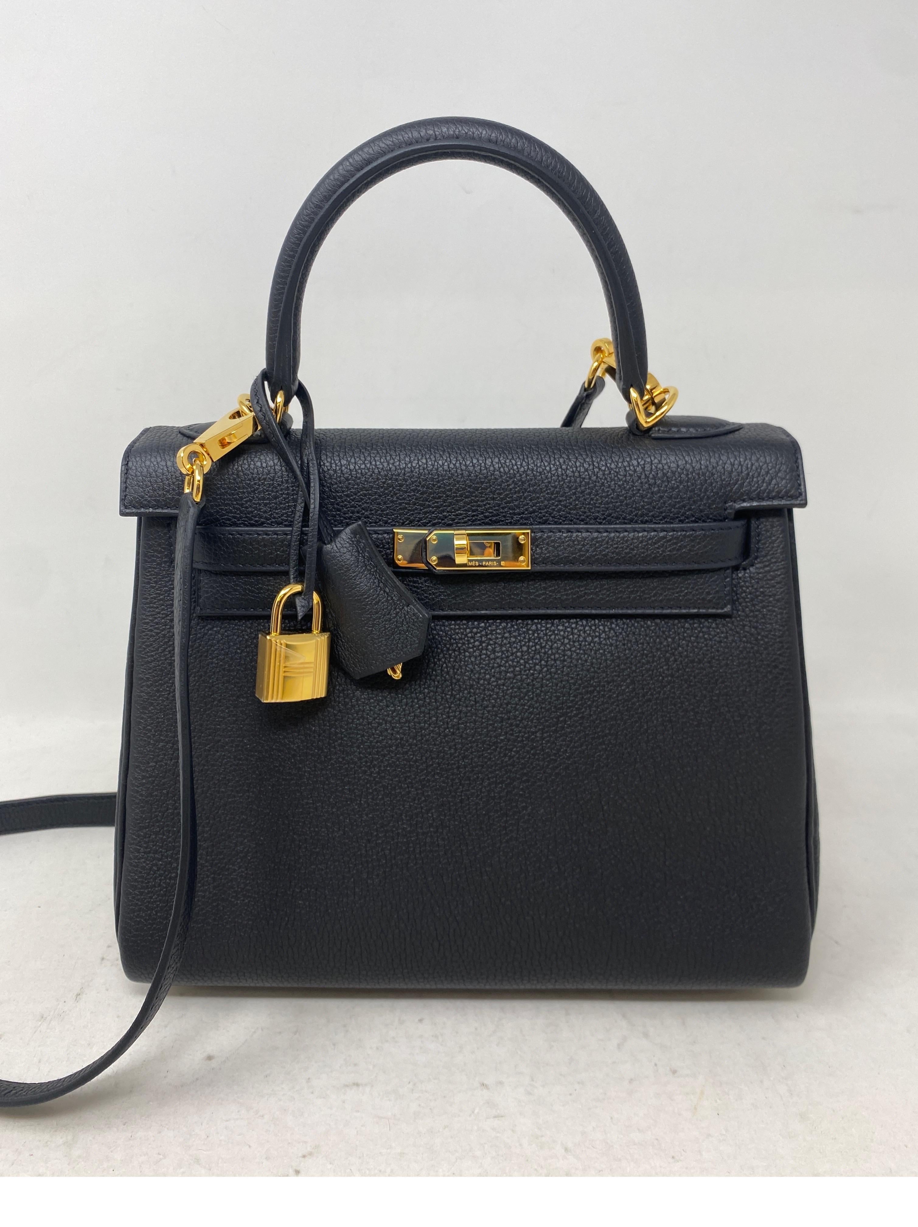 Hermes Black Kelly 25 Bag 9