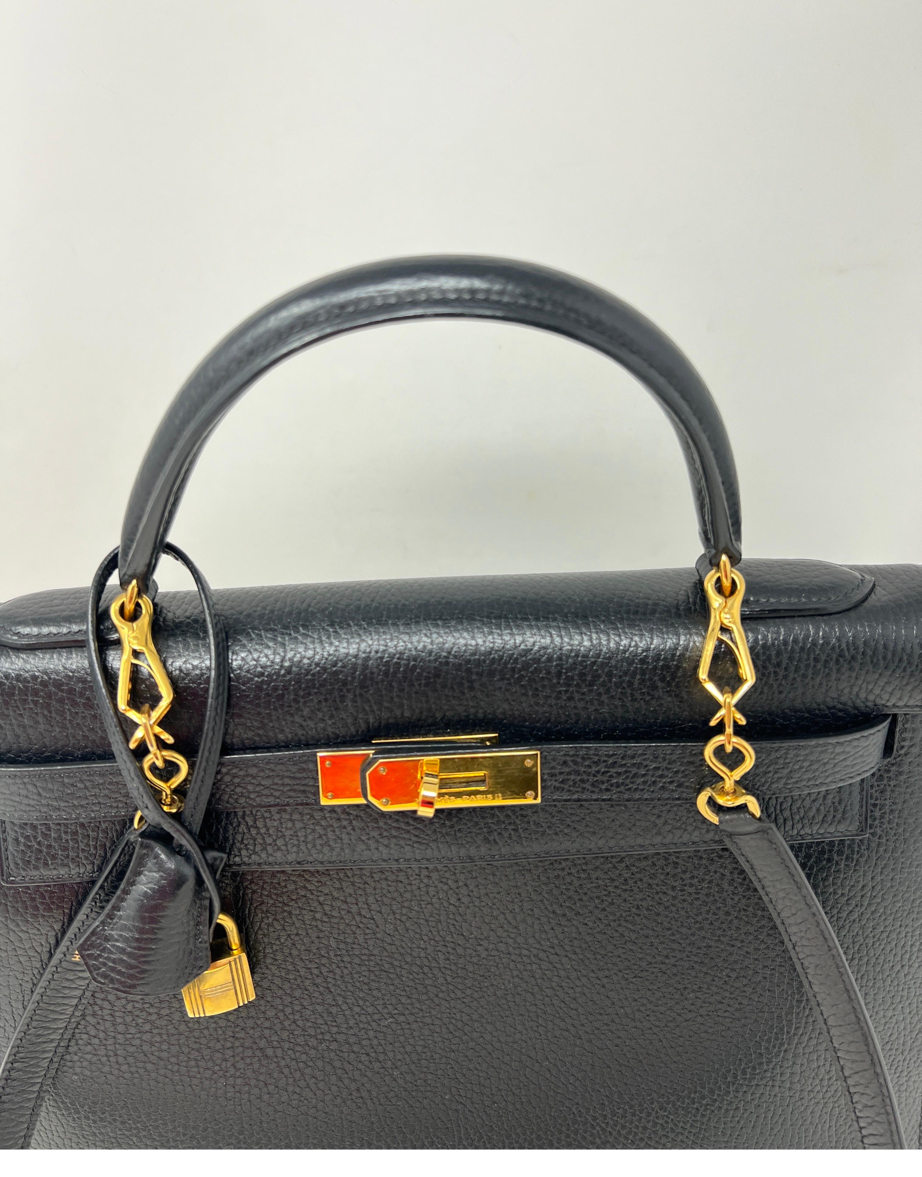 Hermes Black Kelly 32 Bag 12