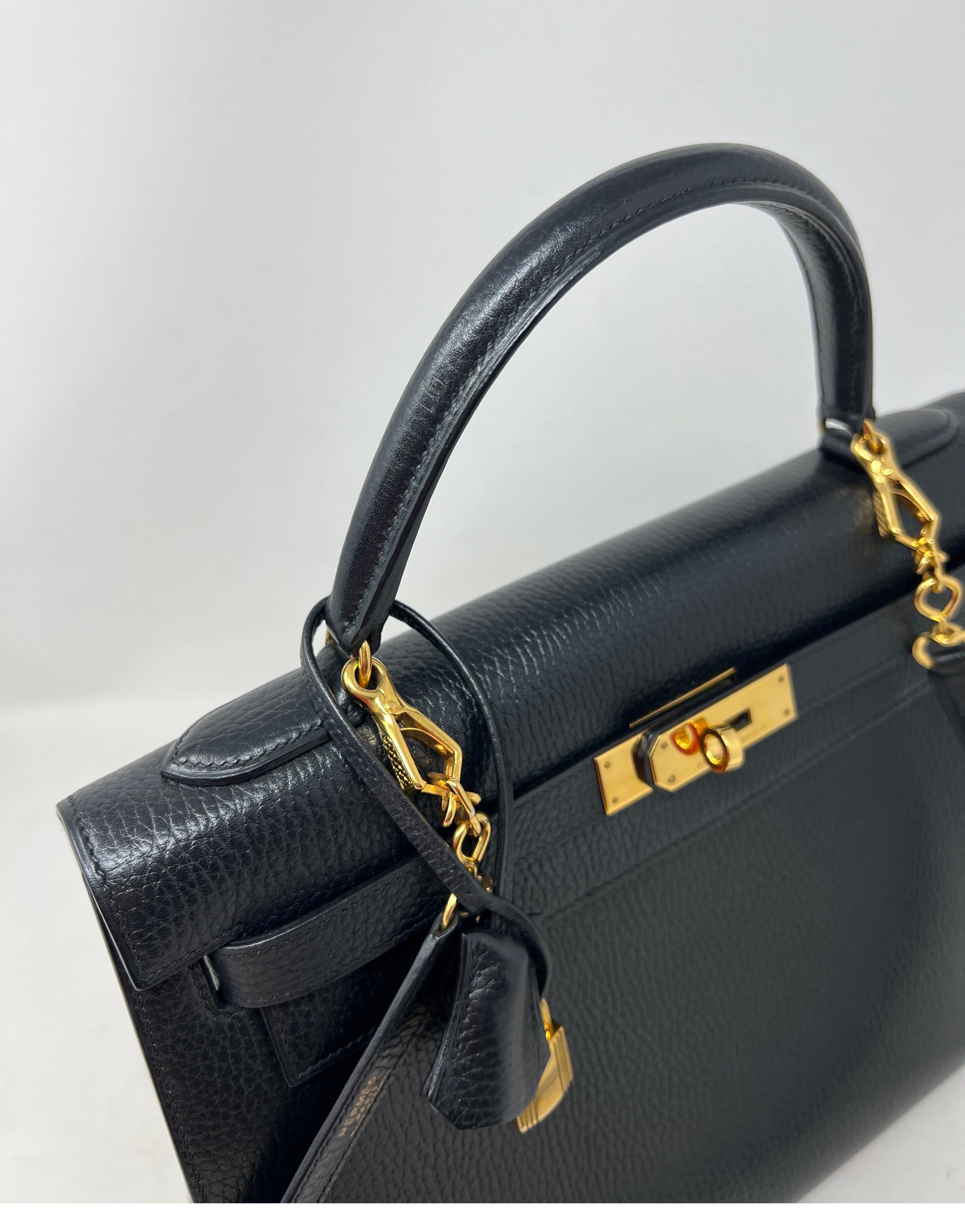 Hermes Black Kelly 32 Bag 13
