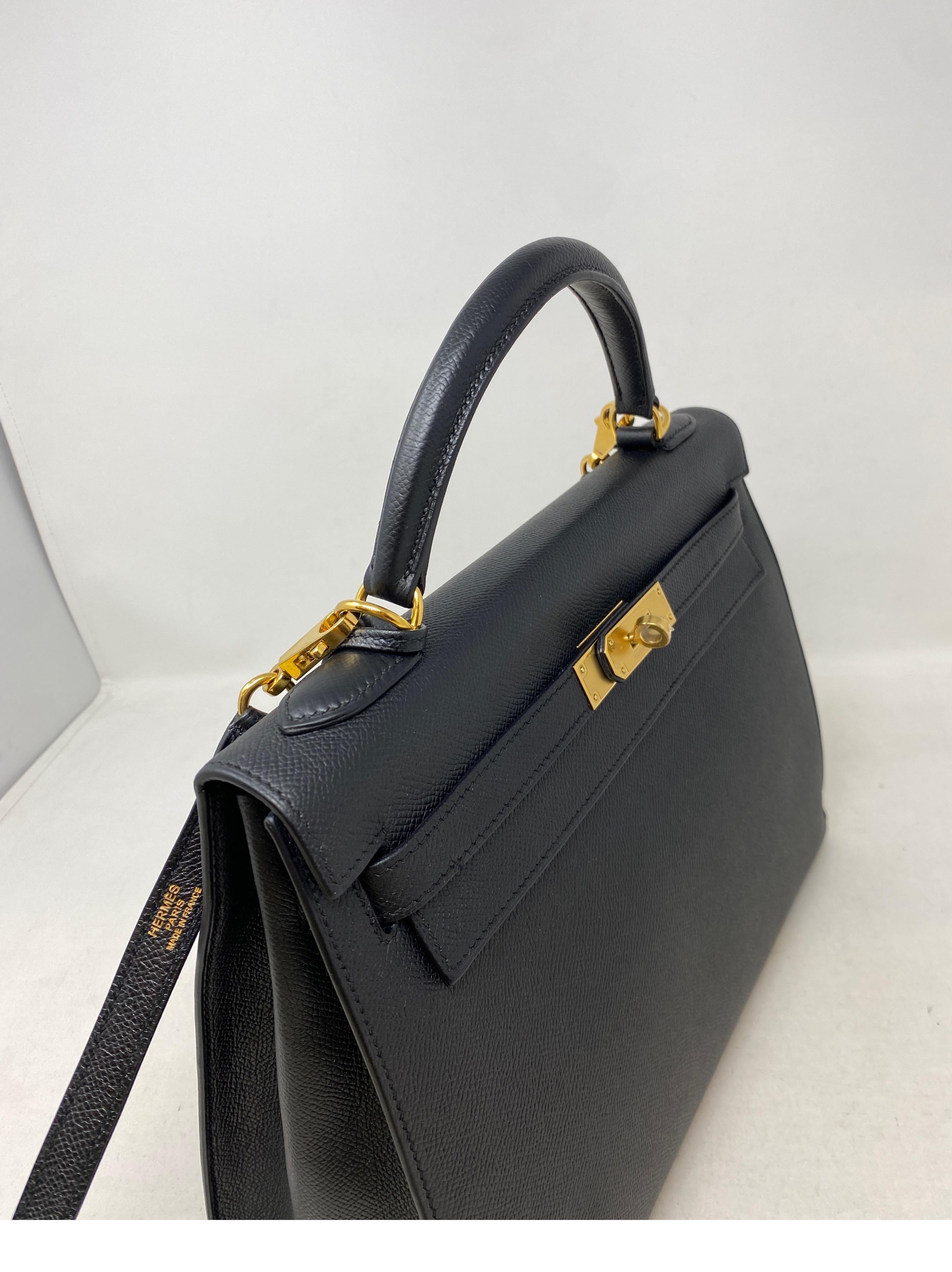 Hermes Black Kelly 32 Bag  11