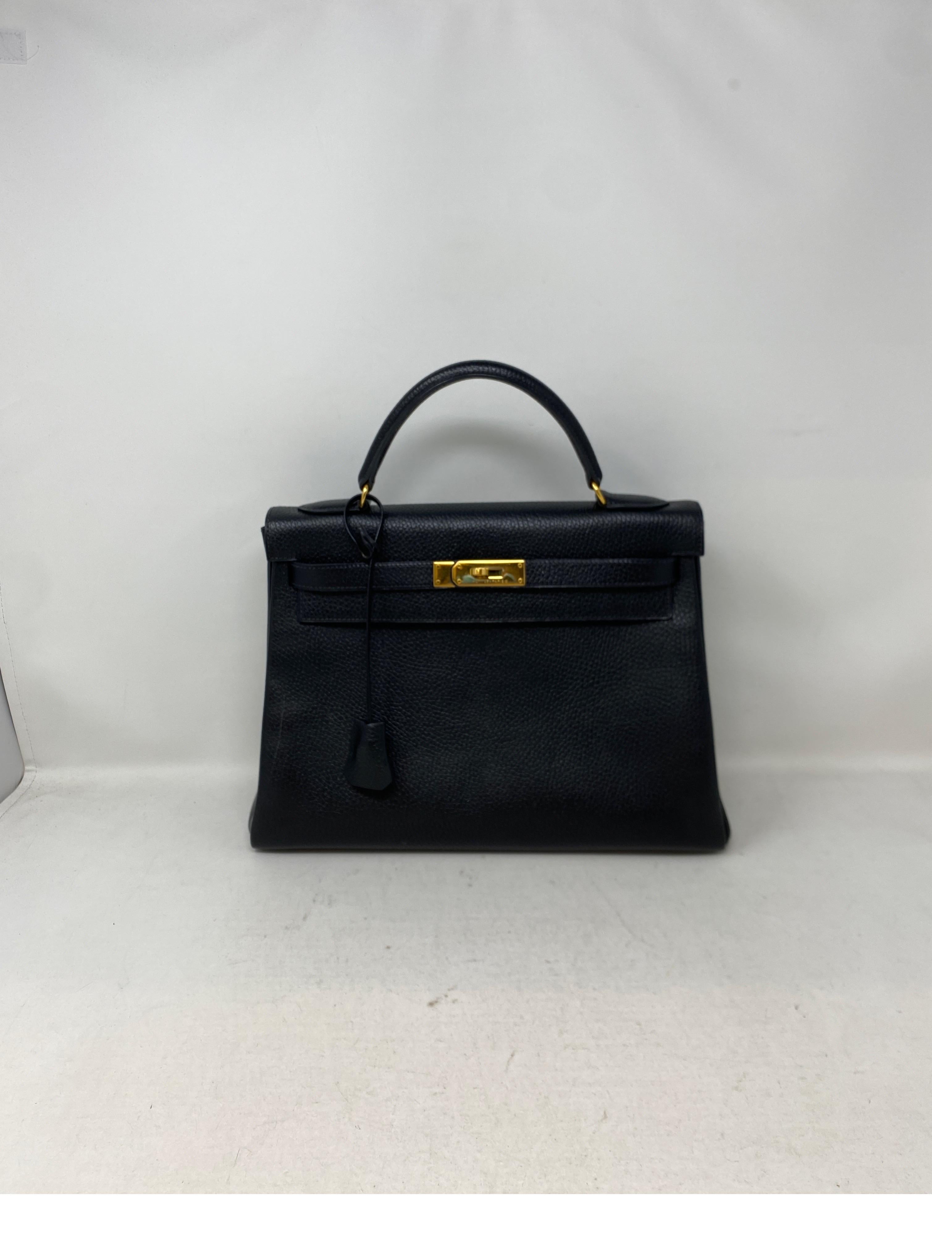 Hermes Black Kelly 32 Bag. Good condition. Kelly 32 size most wanted. Gold hardware. No extra strap included. Only top handle bag. Strap can be ordered. Vintage Kelly in very good condition. Clean interior. Guaranteed authentic. 