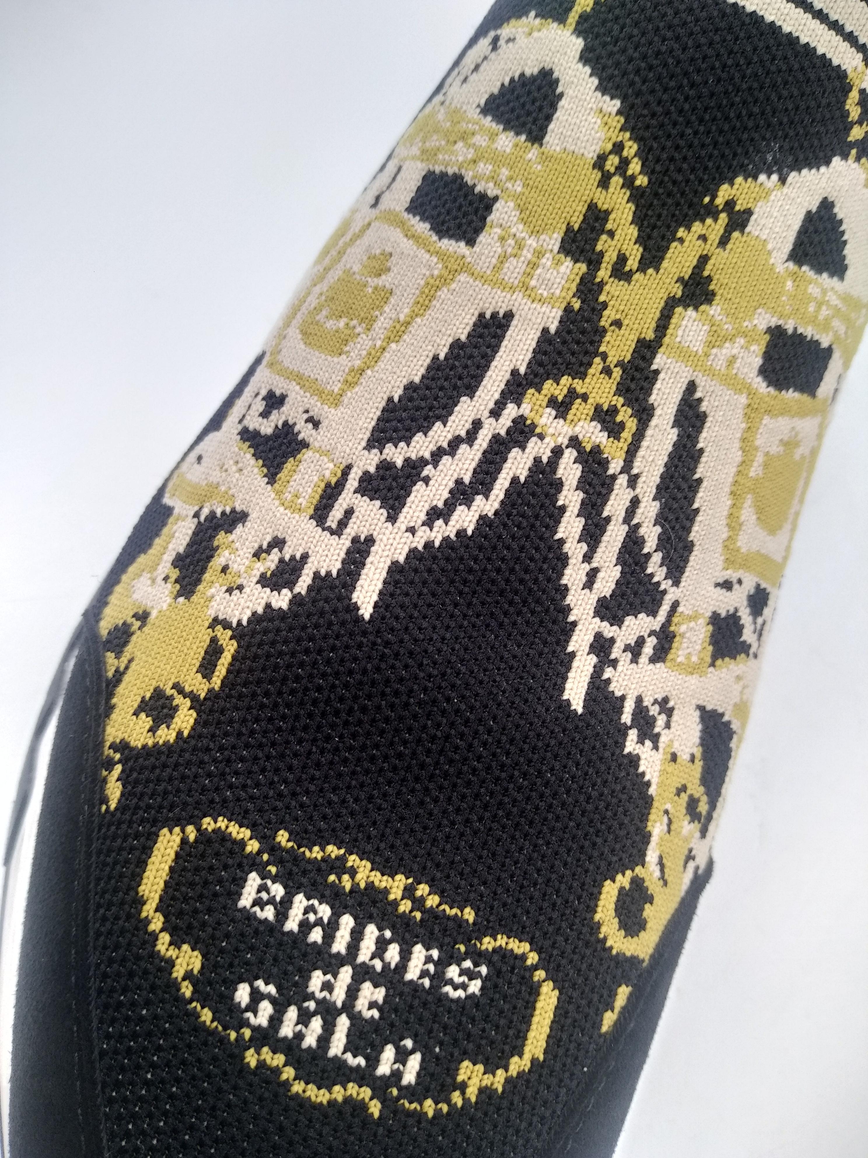 Hermès Black knit 