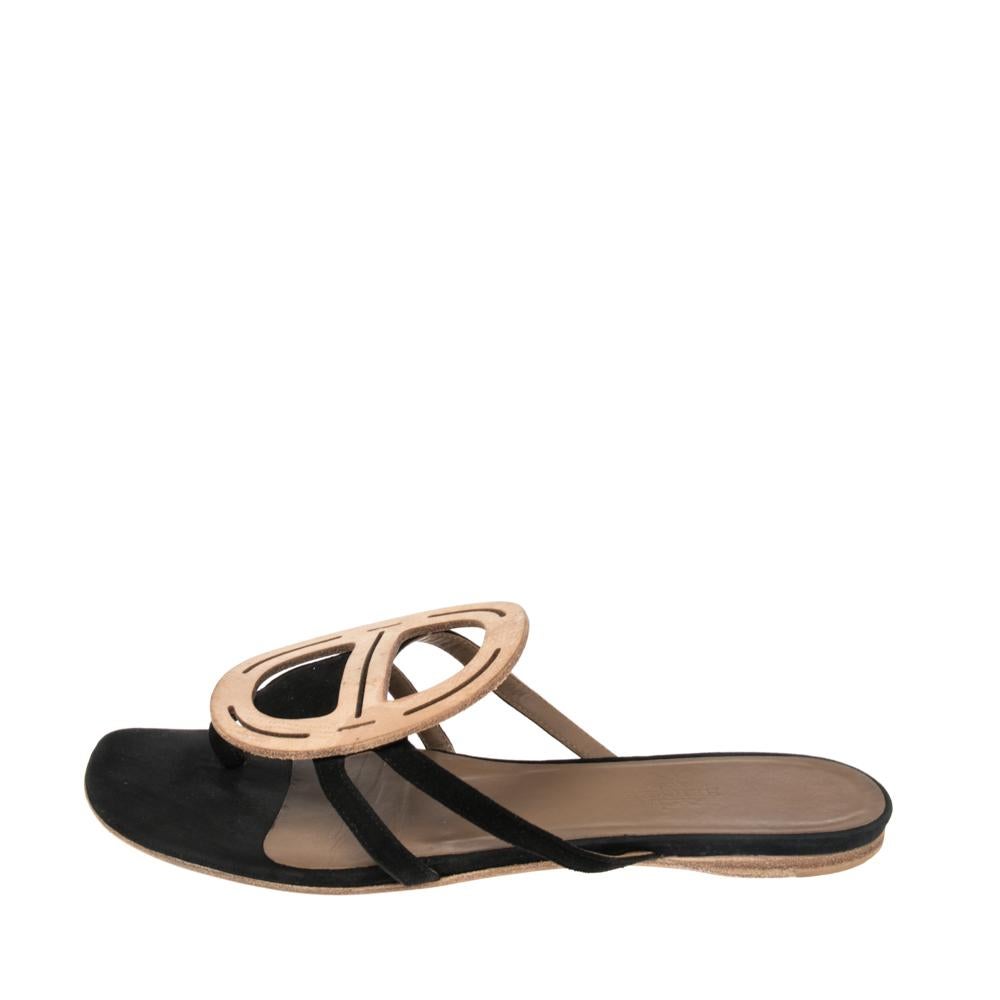 Hermes Black Leather And Suede Galet Chaine D'Ancre Flat Sandals Size 38 In Good Condition In Dubai, Al Qouz 2