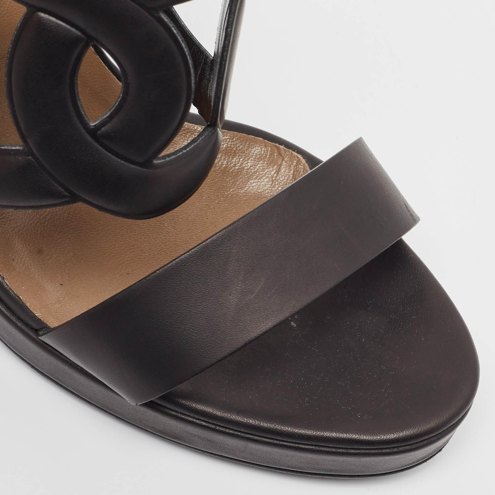 Hermes Black Leather Block Heel Ankle Strap Sandals Size 39 In Good Condition In Dubai, Al Qouz 2