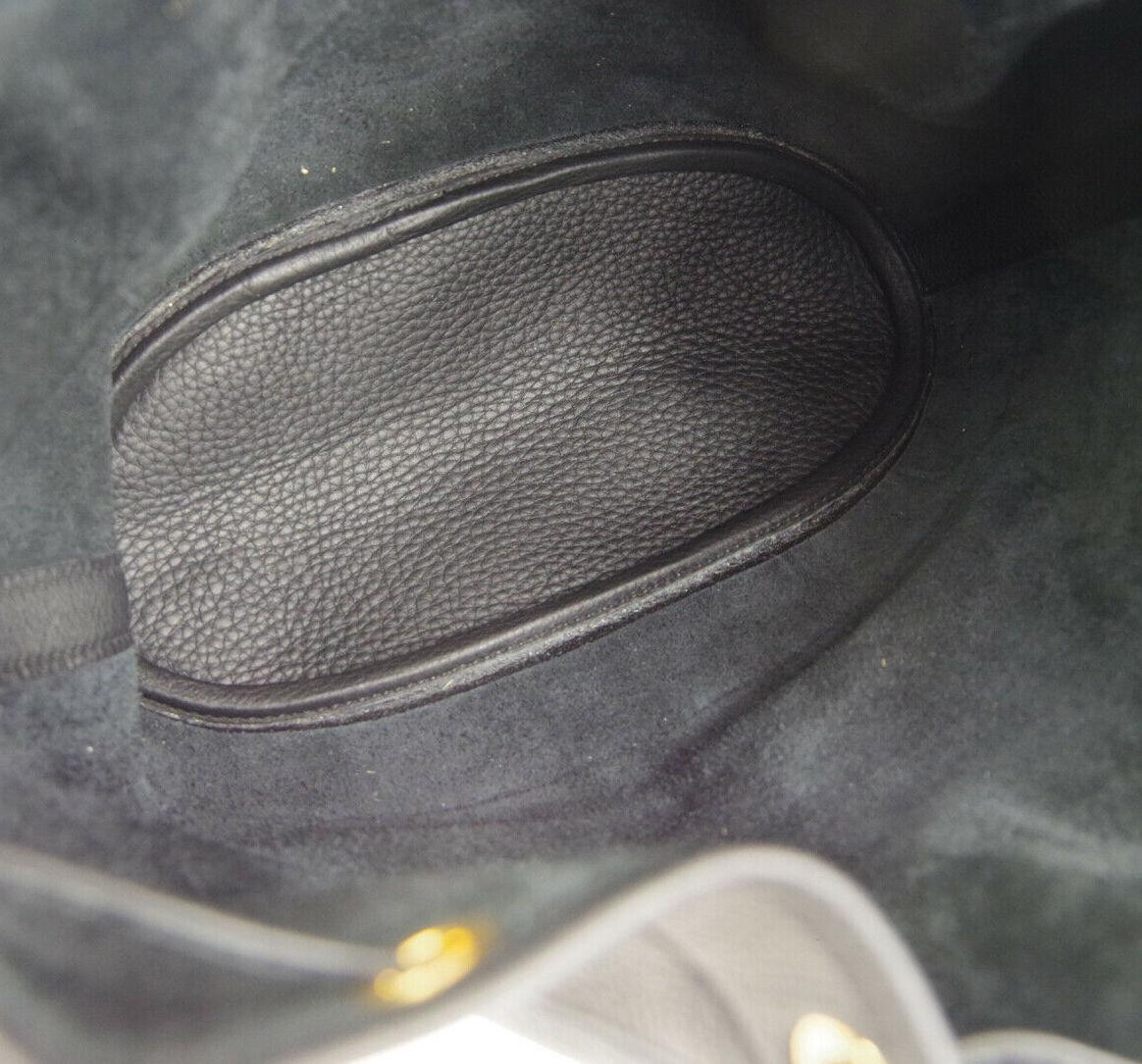 Hermes Black Leather Bucket Gold Drawstring Carryall Shoulder Bag In Good Condition In Chicago, IL