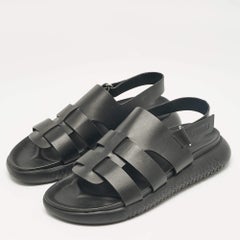 Hermes Sandali piatti Doha in pelle nera misura 43