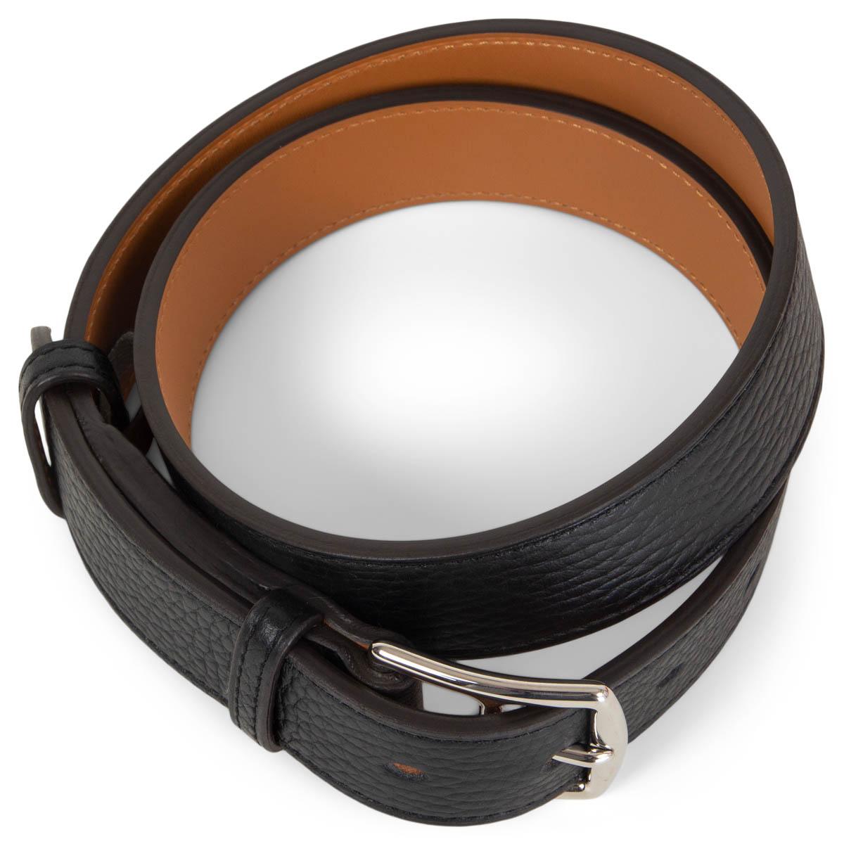 100% authentic Hermès Etriviere 32mm leather belt in black Taurillon Clemence with palladium plated buckle and H detail. Brand new. Comes with box.

Measurements
Tag Size	75
Width	3.2cm (1.2in)
Fits	67cm (26.1in) to 77cm (30in)
Length	92cm