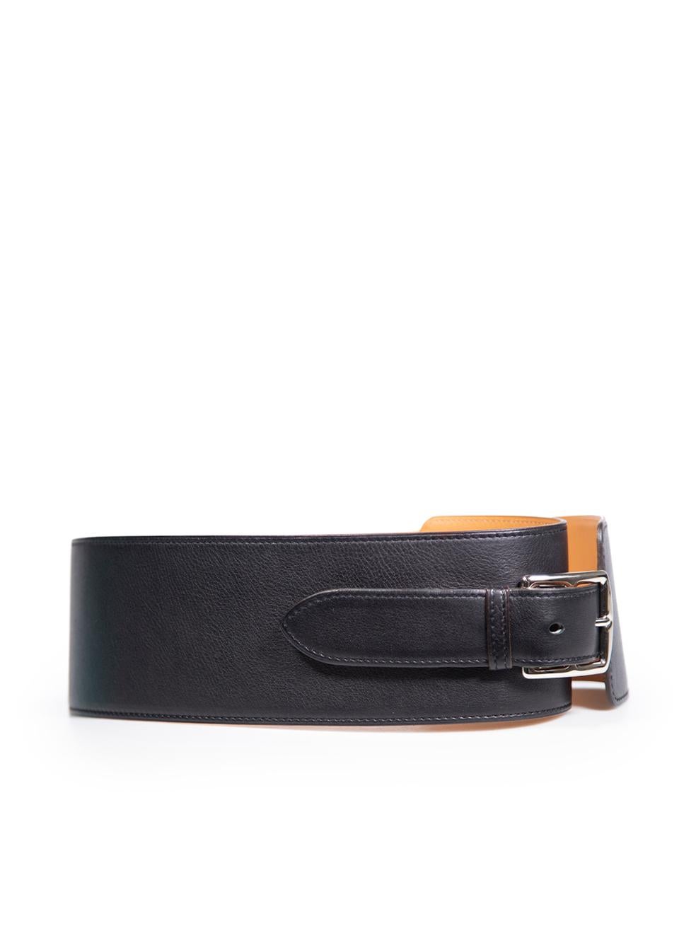 CONDITION is Very good. Minimal wear to belt is evident. Minimal wear to the underside with discoloured marks on this used Hermès designer resale item.
  
Details
Etriviere
Black
Leather
Wide waist belt
Silver plated palladium hardware
Buckle