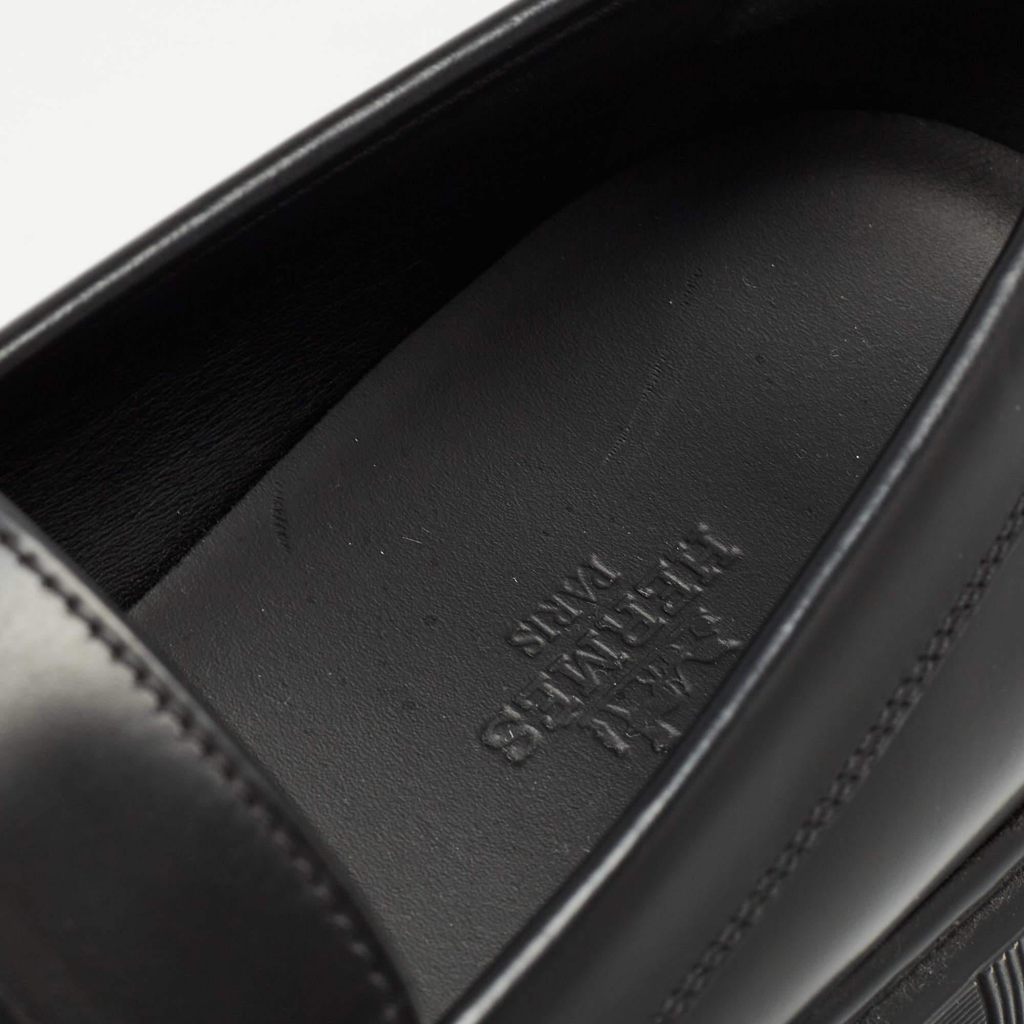 Hermès Black Leather Hitch H Logo Loafers Size 37 In Good Condition For Sale In Dubai, Al Qouz 2