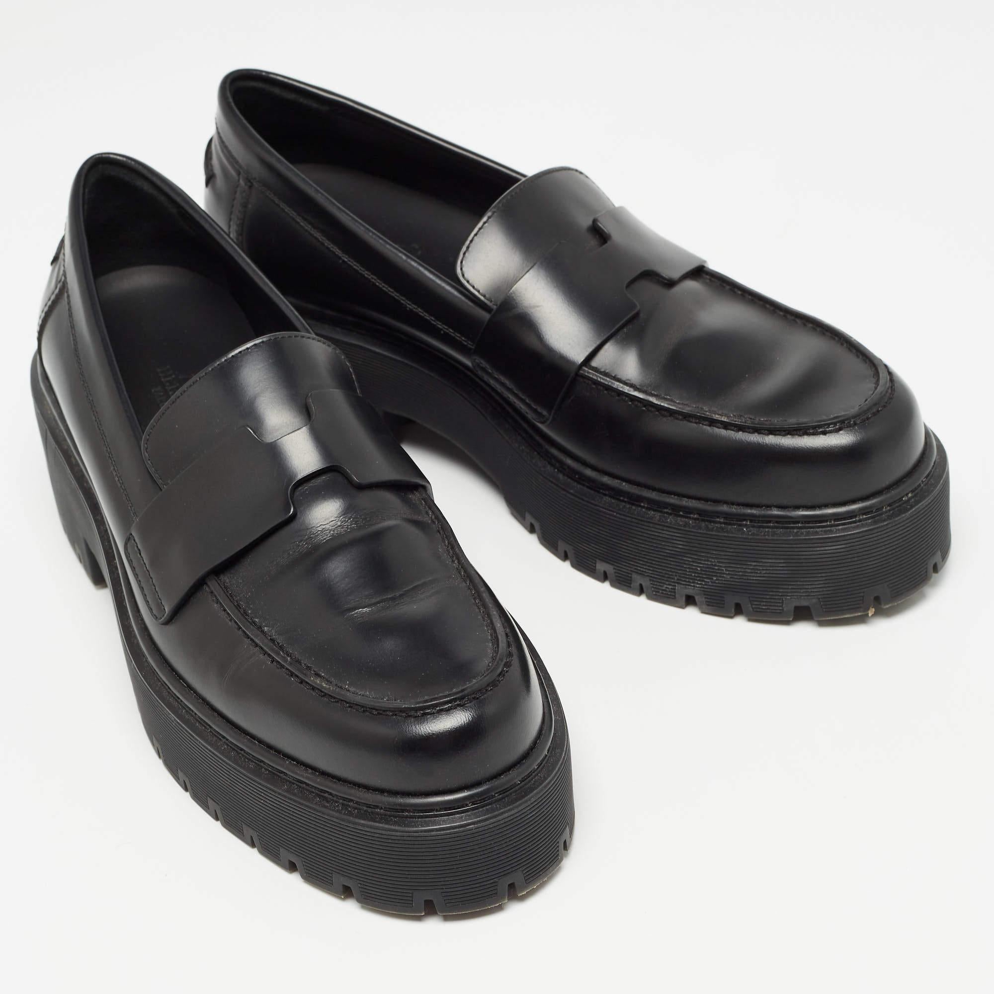 Hermès Black Leather Hitch H Logo Loafers Size 37 For Sale 1