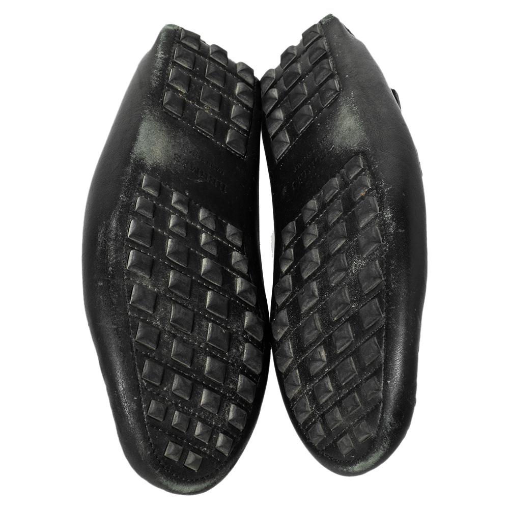 Mocassins Irving en cuir noir Hermes Taille 41 Bon état à Dubai, Al Qouz 2