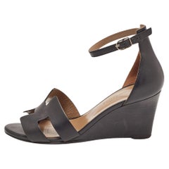 Hermes Legend Sandalen aus schwarzem Leder Größe 37