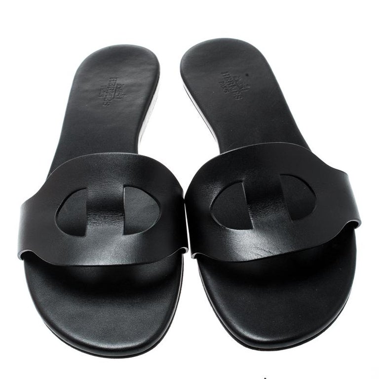 Hermes Black Leather Lisboa Flat Slides Size 38 For Sale at 1stDibs
