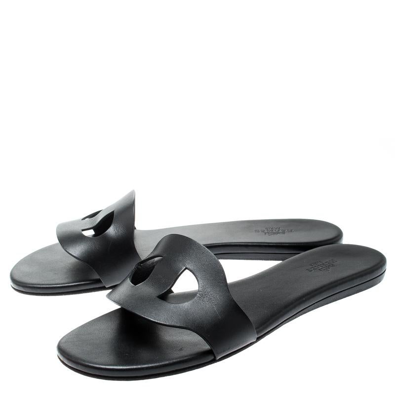 Hermes Black Leather Lisboa Flat Slides Size 38 For Sale at 1stDibs