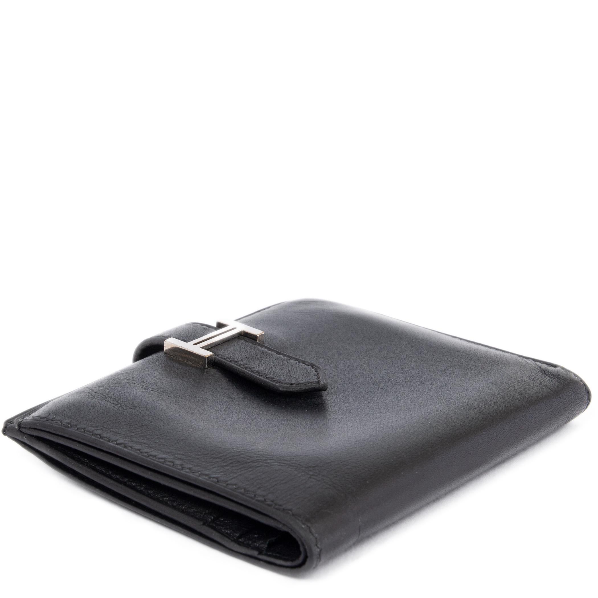 HERMES black leather Miroir BEARN COMPACT Bi-Fold Wallet In Fair Condition For Sale In Zürich, CH