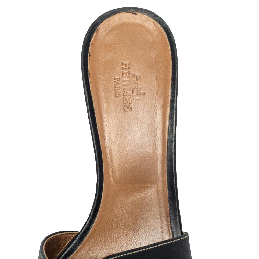 Hermes Black Leather Oasis Slide Sandals Size 38 In Good Condition In Dubai, Al Qouz 2