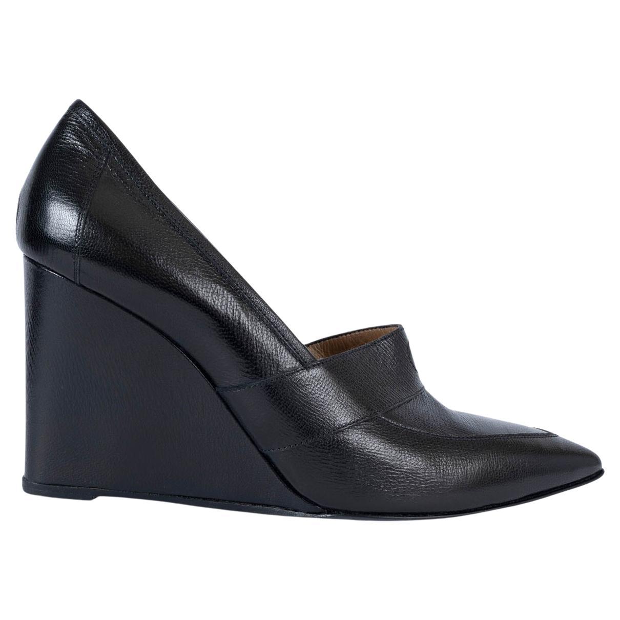 HERMES black leather POINTED TOE WEDGE Pumps Shoes 39 For Sale