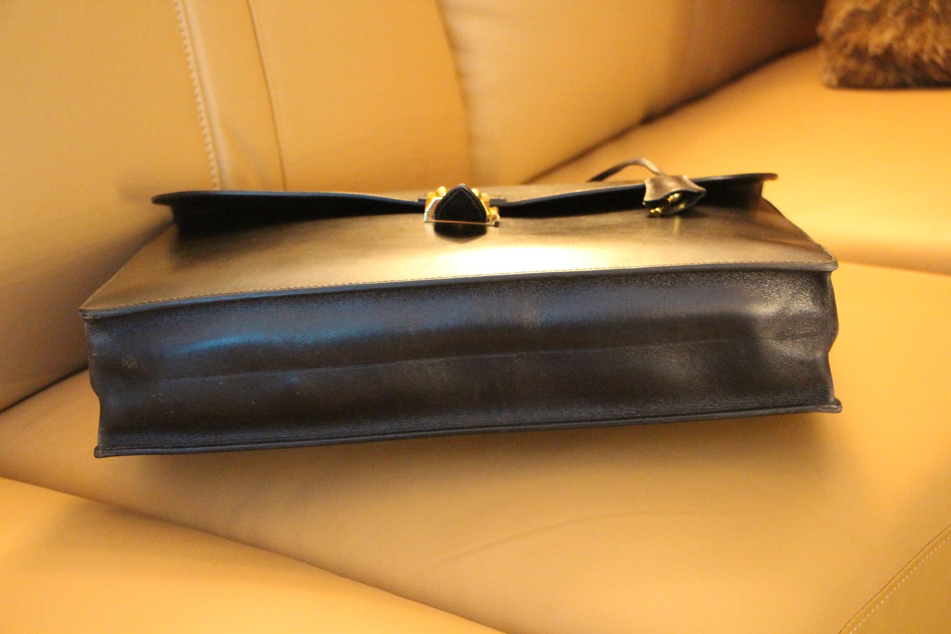 Hermes Black Leather Sac A Depeches Briefcase, Hermes Briefcase, Hermes bag In Good Condition For Sale In Saint-ouen, FR