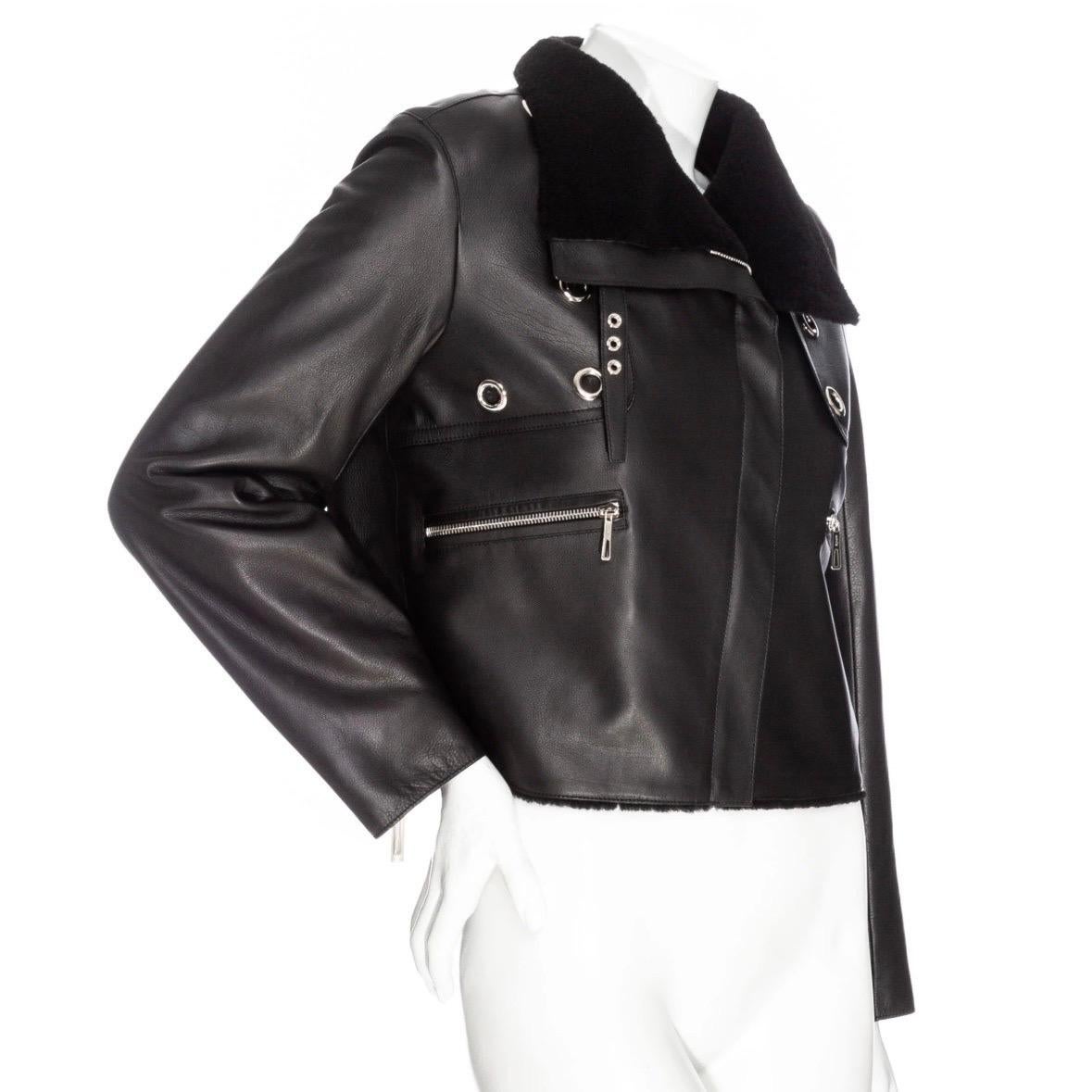 Hermès Black Leather Shearling-Lined Cropped Biker Jacket   In Excellent Condition For Sale In Los Angeles, CA