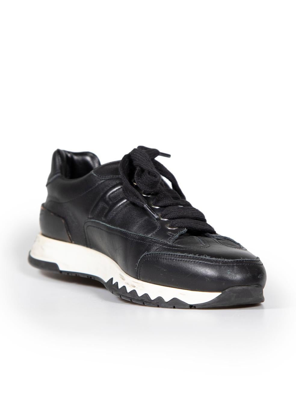 CONDITION is Good. General wear to shoes is evident. Moderate signs of wear to both sides, toes, outsoles and heels with marks and abrasions on this used Hermès designer resale item.
 
 
 
 Details
 
 
 Model: Trail
 
 Black
 
 Leather
 
 Trainers
