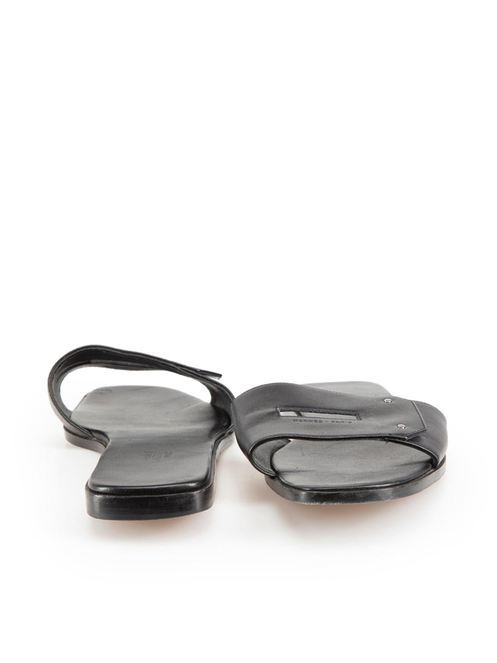 Hermès Black Leather View Slides Size IT 40.5 In Excellent Condition For Sale In London, GB