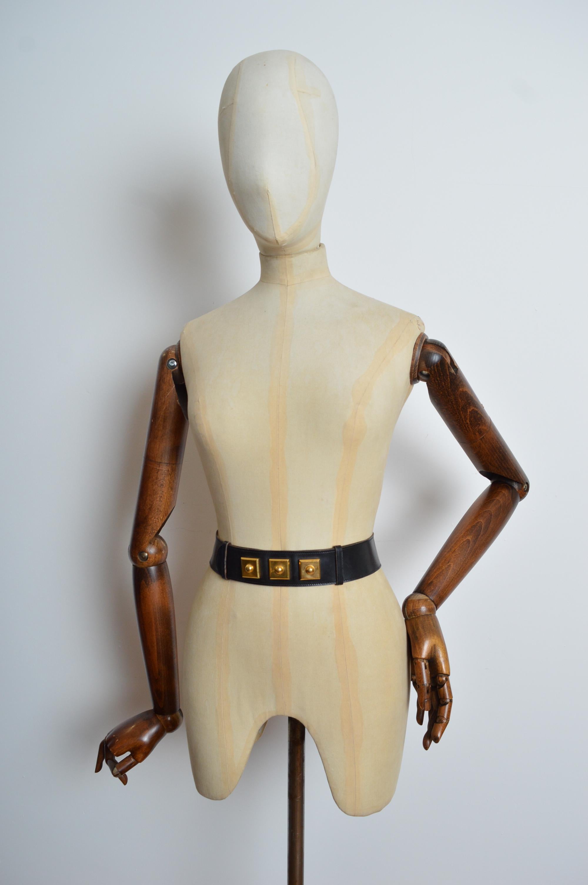 Women's Hermès Black leather waist belt with decorative Gold square detail For Sale