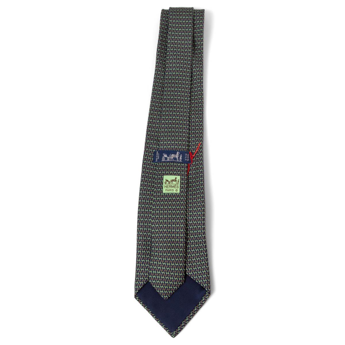 Black HERMES black & lime silk twill 5504 H EN OMBRE Tie For Sale