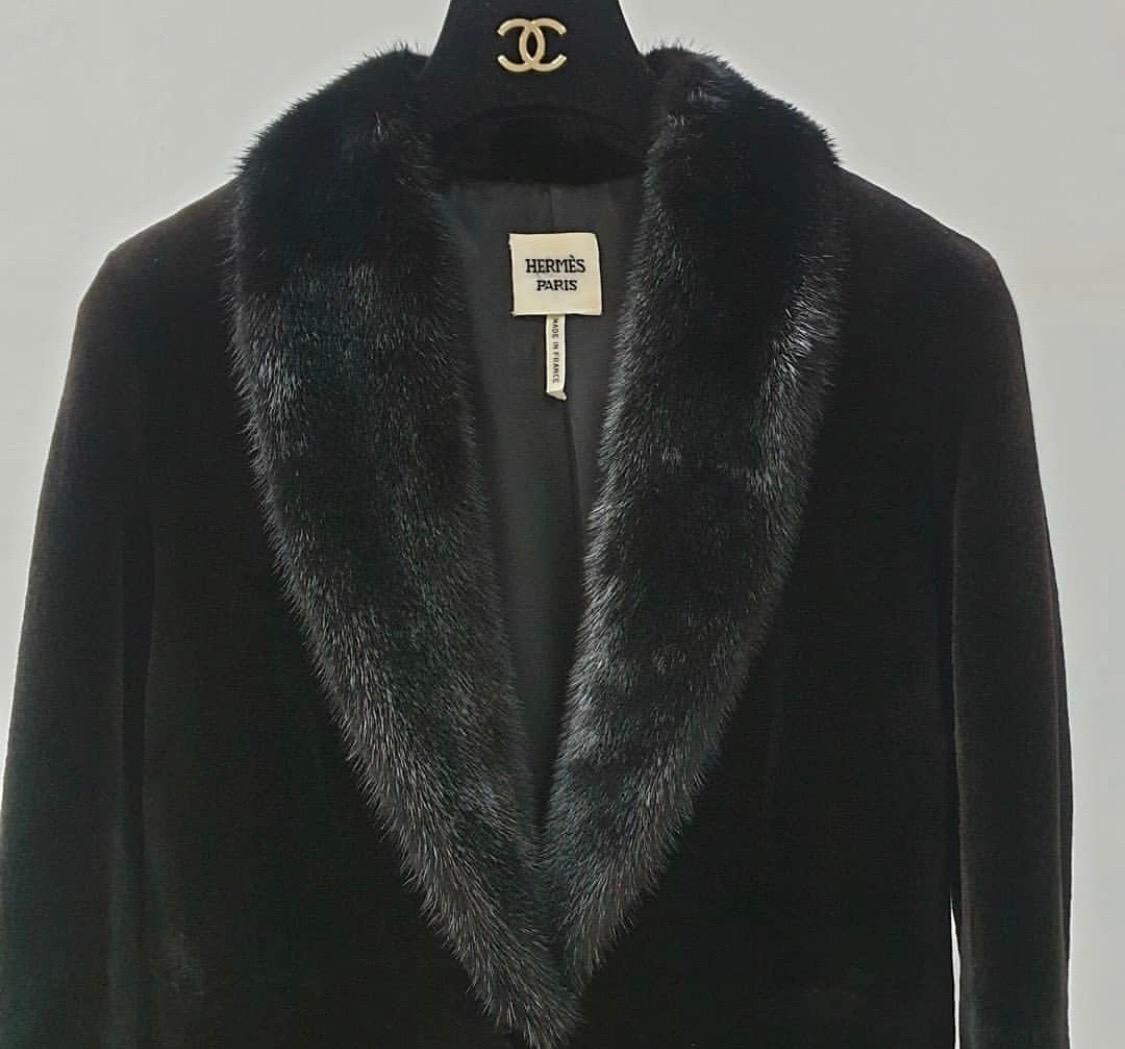 Gorgeous Hermes mink jacket.
Bundle up with this Mink Coat and you’ll never want to take it off. Featuring both sheered mink, this one-of-a-kind piece is a necessity for any Hermès lover.

Worn few times.
Sz.38

For buyers from EU we can provide