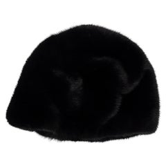 HERMÈS Chapeau noir MINK FUR 56