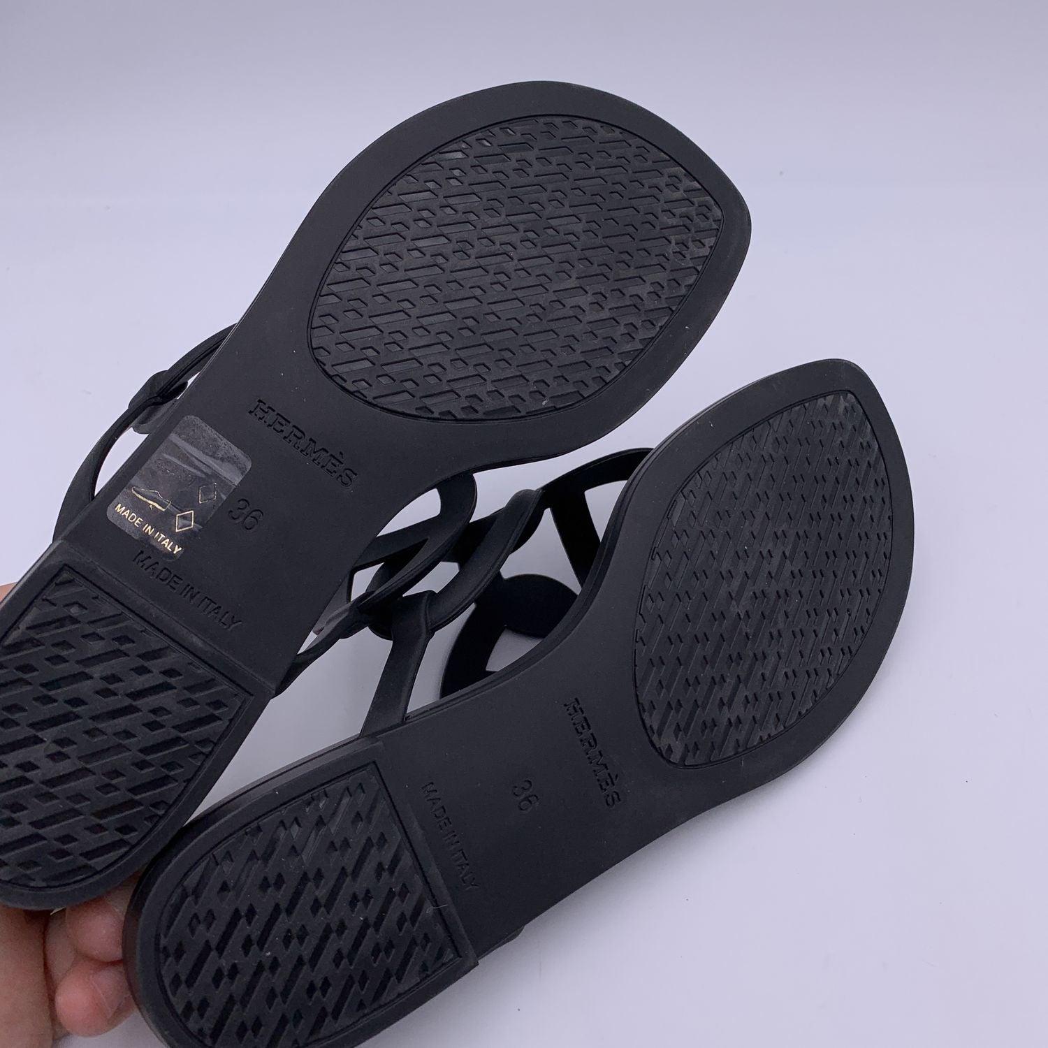 Hermes Black Rubber Egerie Thong Sandals Shoes Size 36 2