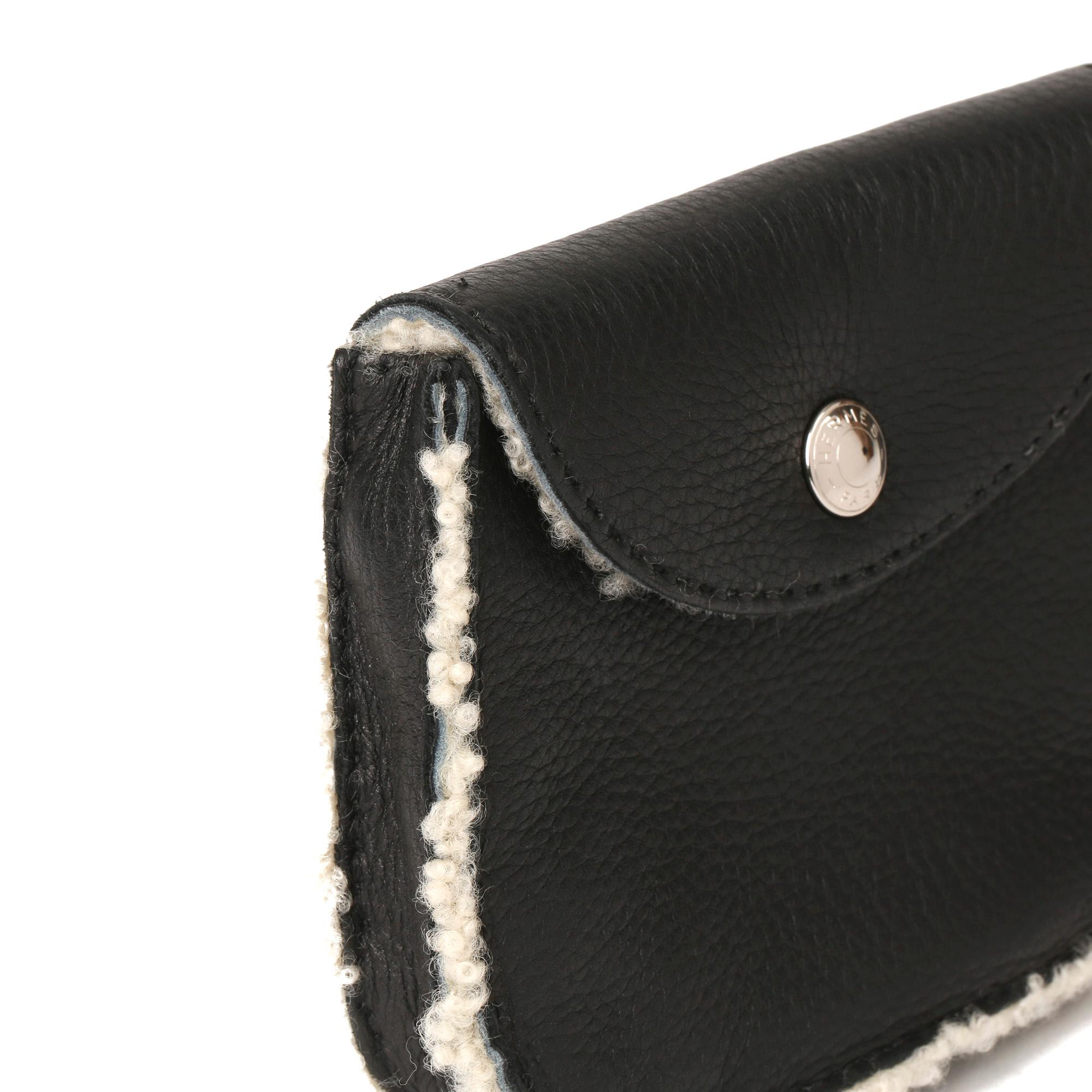 Nero Marsupio con cintura in shearling nero di Hermès in vendita