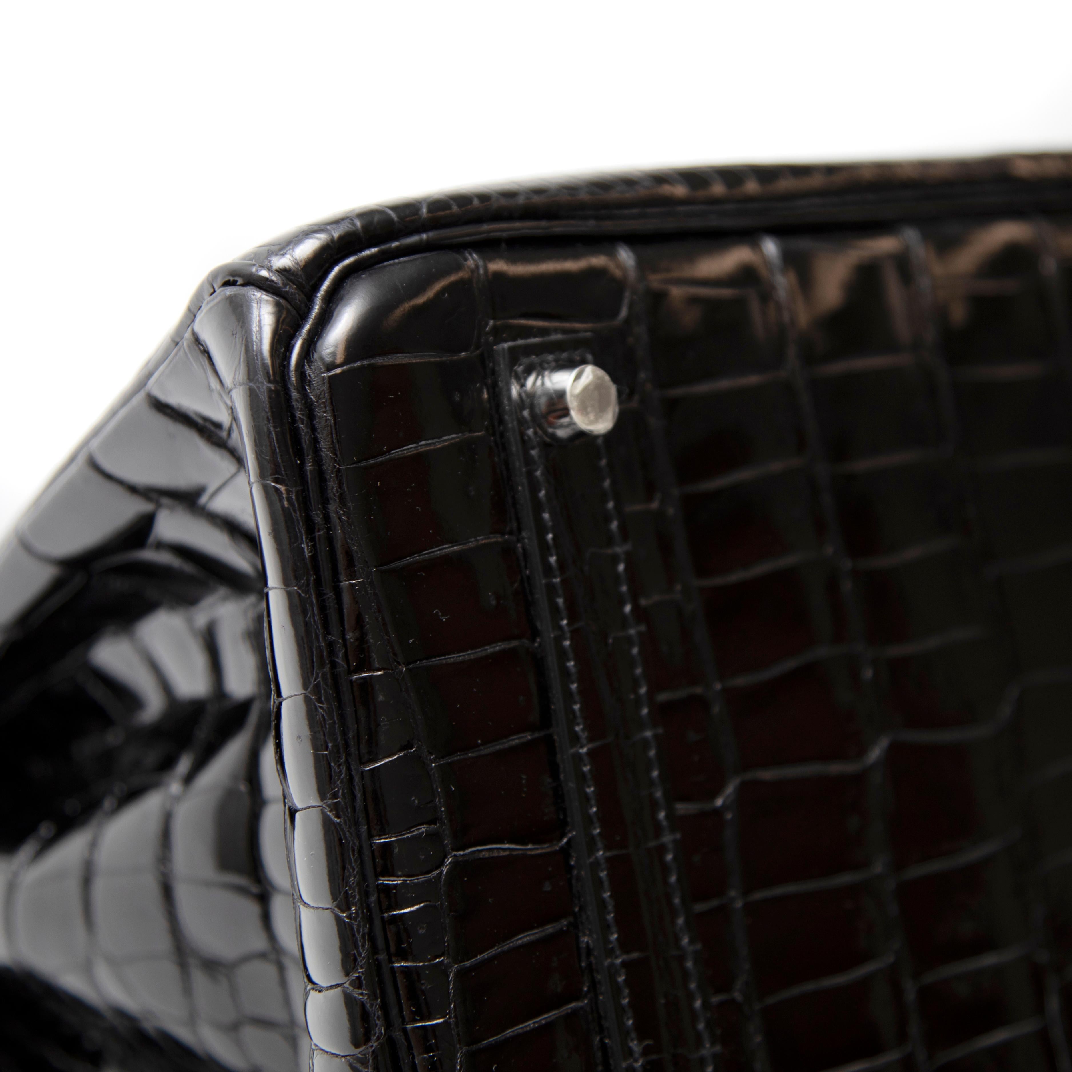 Hermès Black Shiny Porosus Crocodile Birkin 35CM with Palladium Hardware For Sale 3
