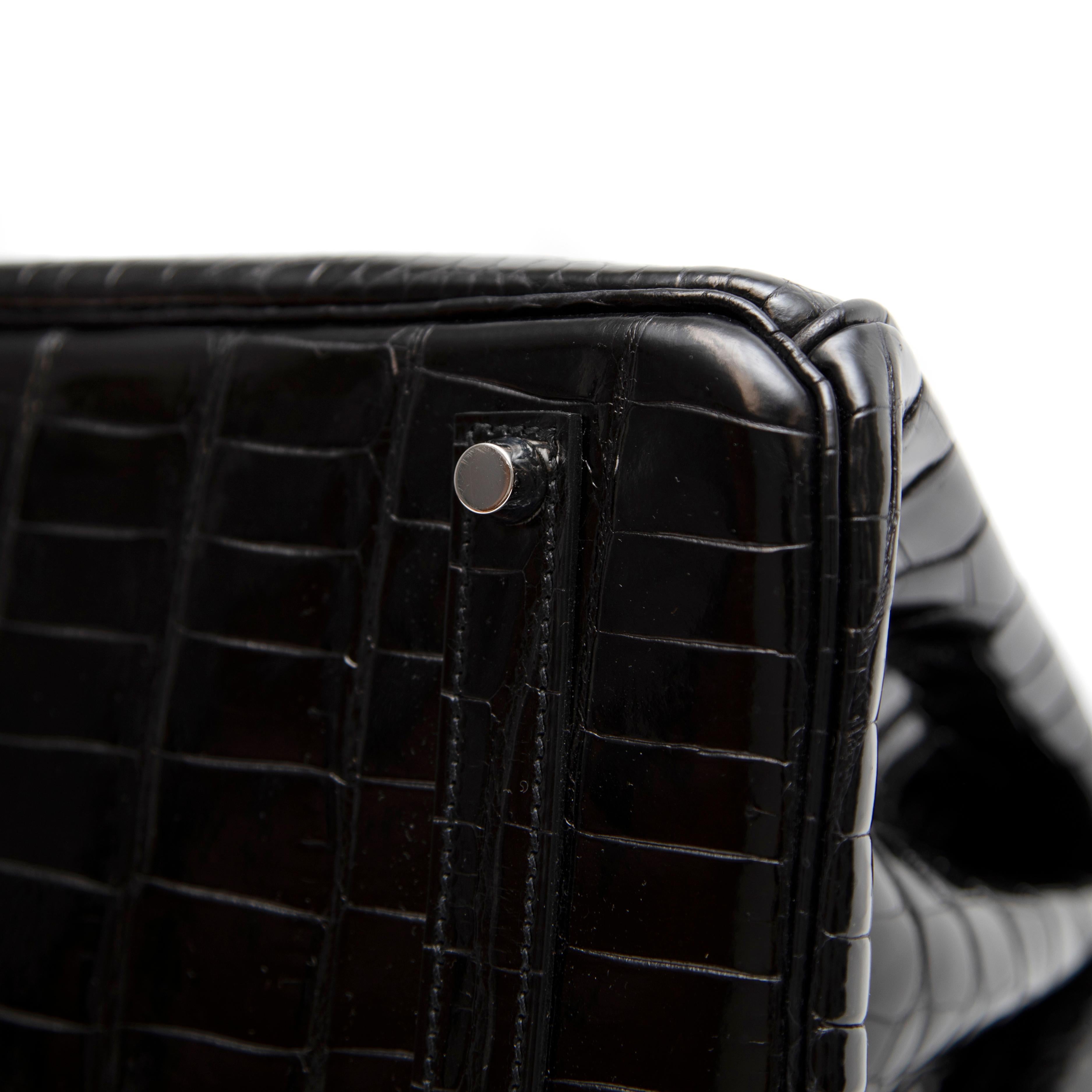 Hermès Black Shiny Porosus Crocodile Birkin 35CM with Palladium Hardware For Sale 4