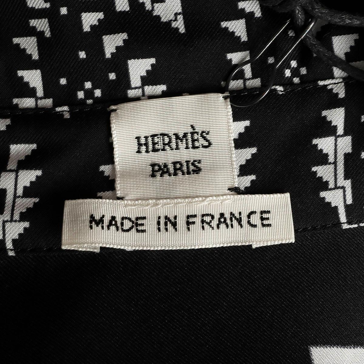 HERMES black silk 2021 LES ROUES DE PHAETON Blouse Shirt 36 XS For Sale 2